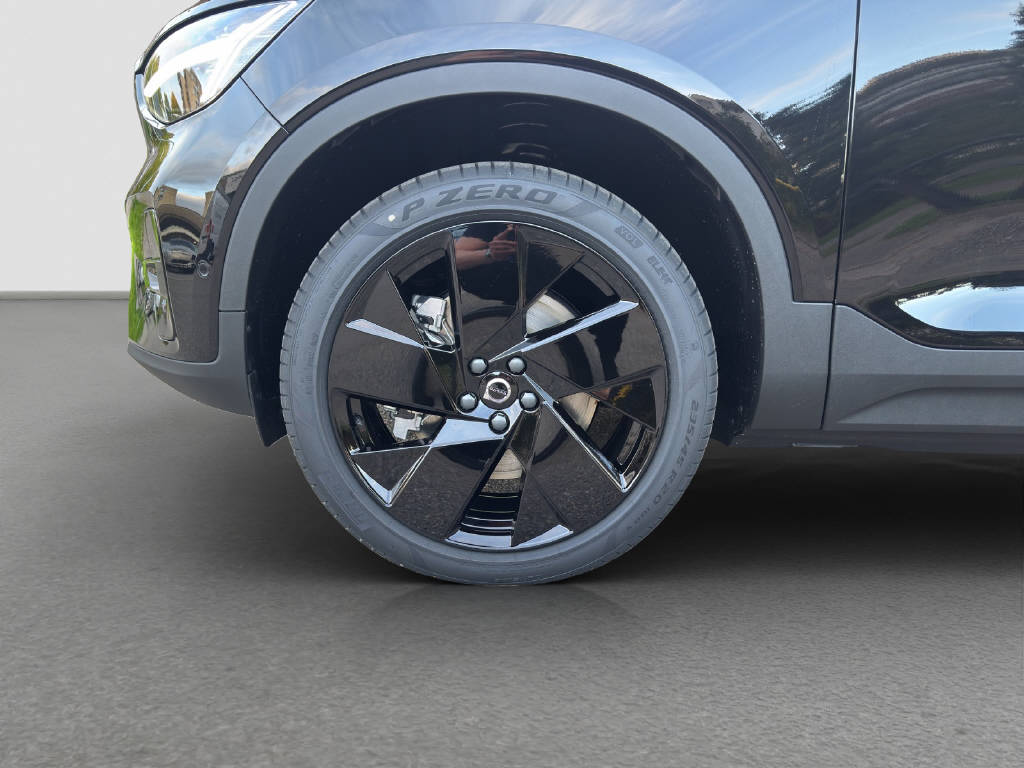 VOLVO EX40 Twin Black Edition AWD-image-14