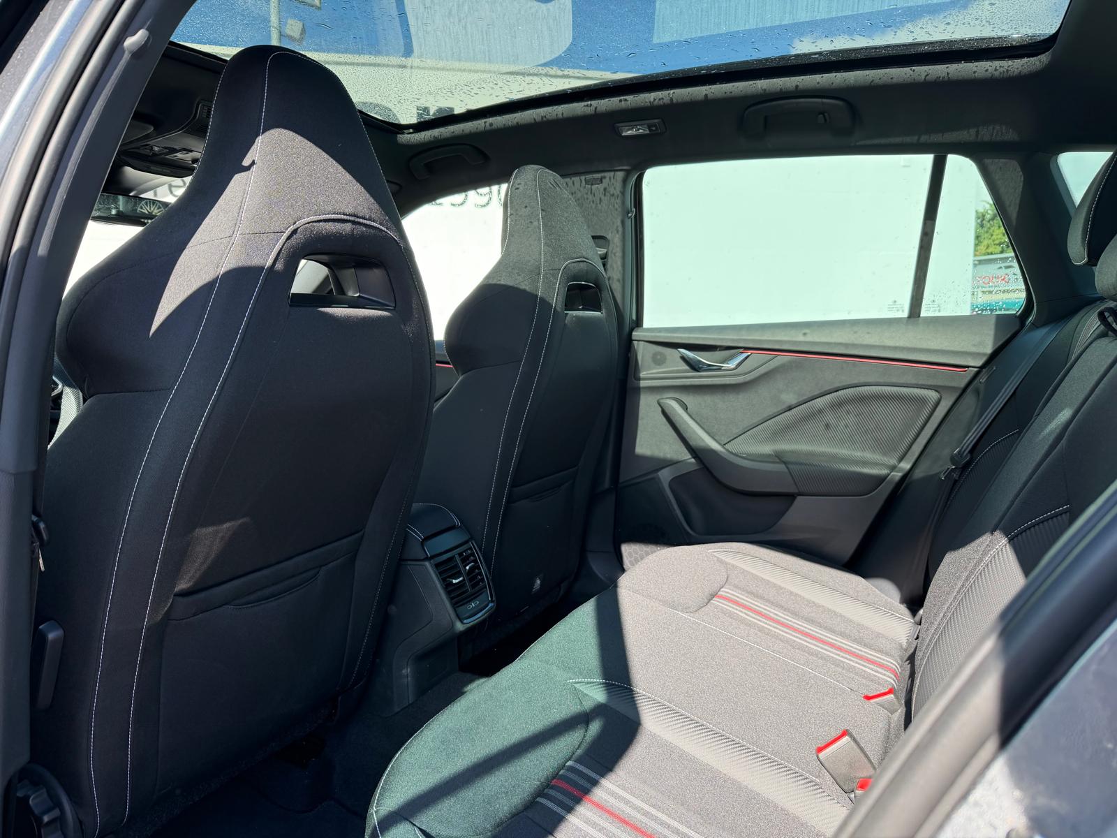 SKODA Kamiq 1.5 TSI Monte Carlo DSG-image-8