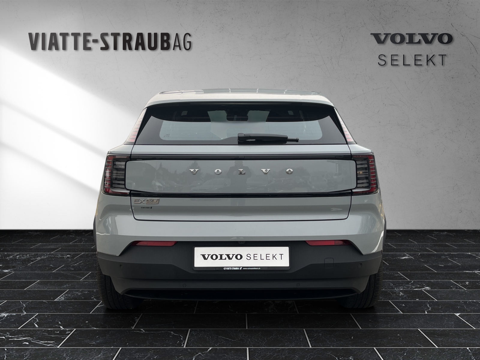 VOLVO EX30 E60 Core-showroom-element-3
