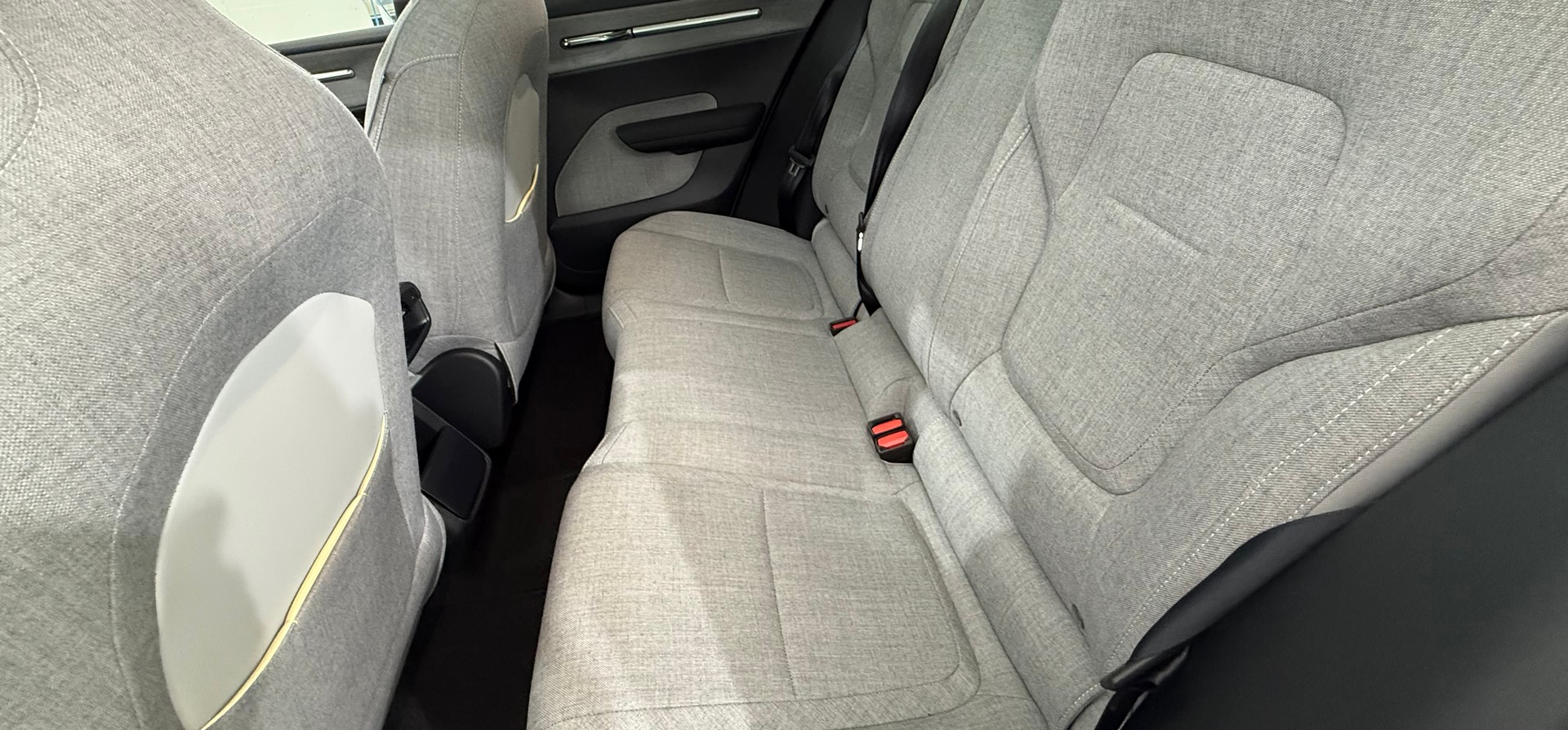 VOLVO EX 30 E60 Twin Ultra Performanc-image-11