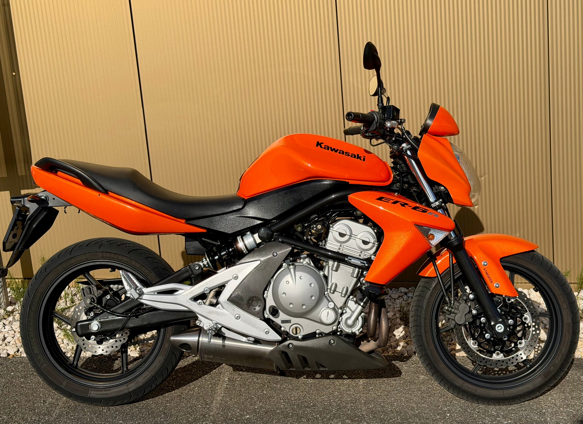 KAWASAKI ER-6 n ABS (25kW)-showroom-element-3