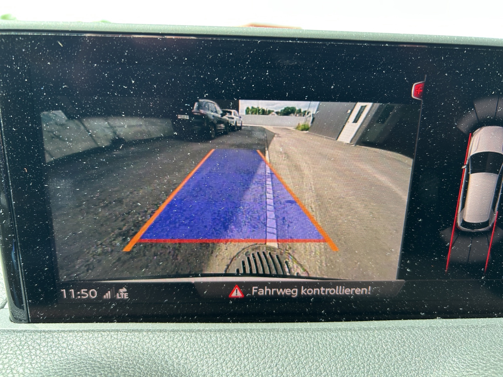 AUDI SQ2 TFSI quattro S-tronic 300PS - 4x4 - Anhängevorrichtung - Rückfahrkamera - Garantie-image-14