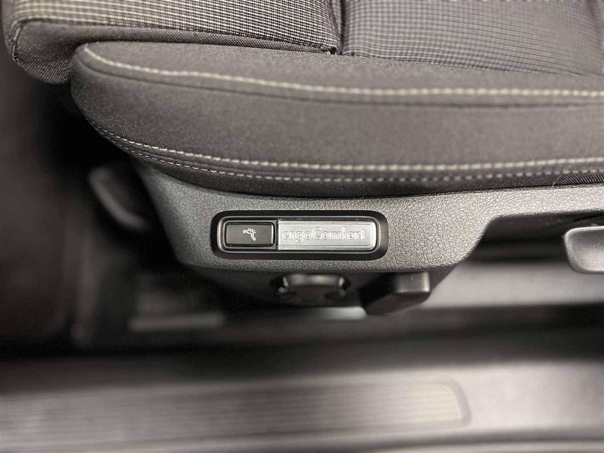 VW Passat 1.4 TSI ACT BMT Comfortline DSG-image-10