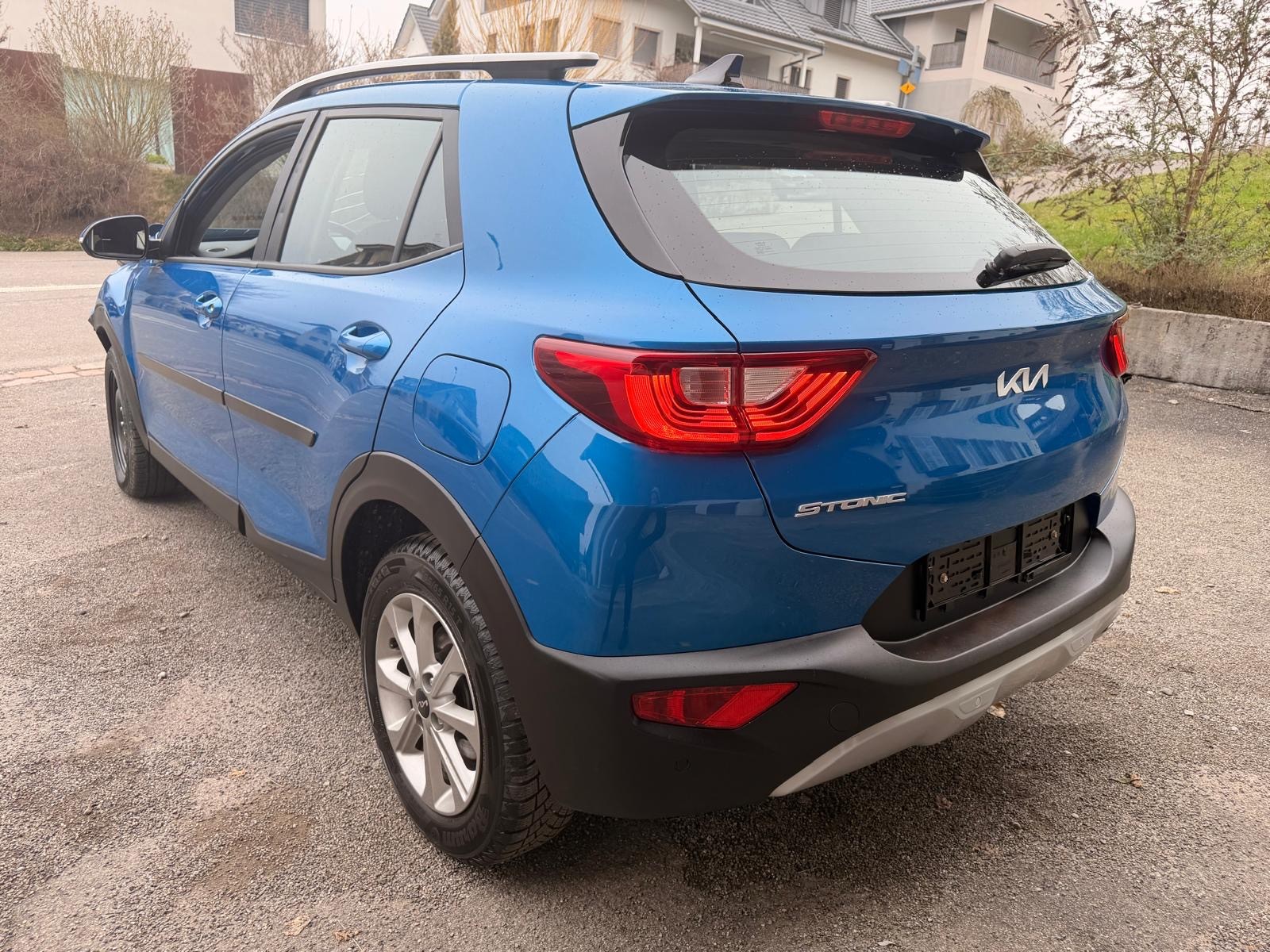 KIA Stonic 1.0 T-GDI Power DCT-image-3