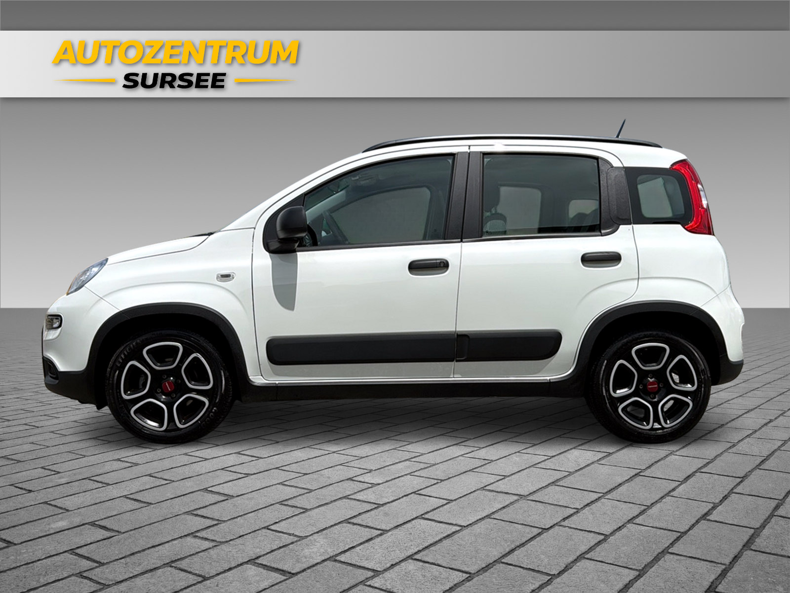 FIAT Panda 1.0 Hybrid City Life-image-2