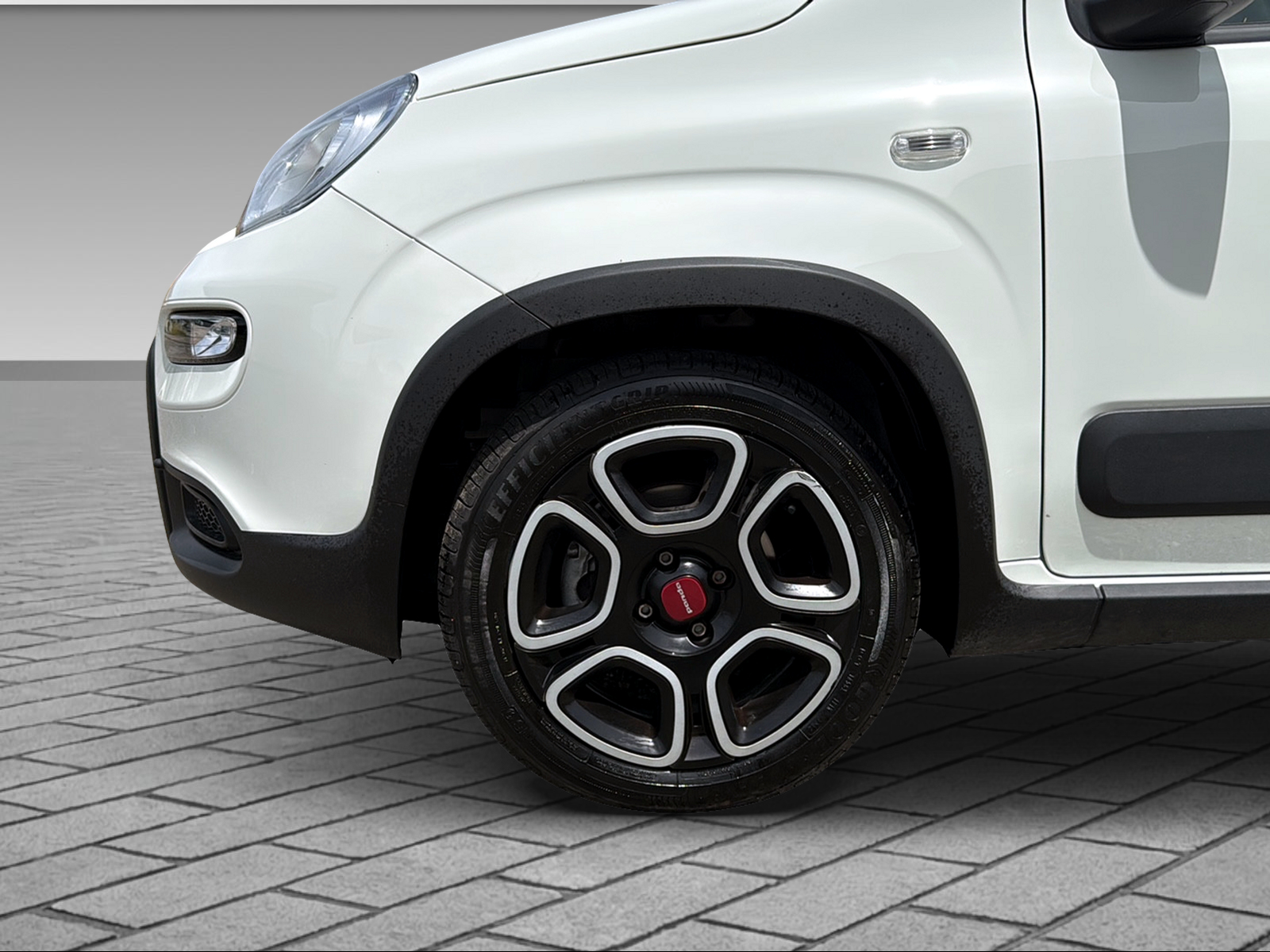 FIAT Panda 1.0 Hybrid City Life-image-3