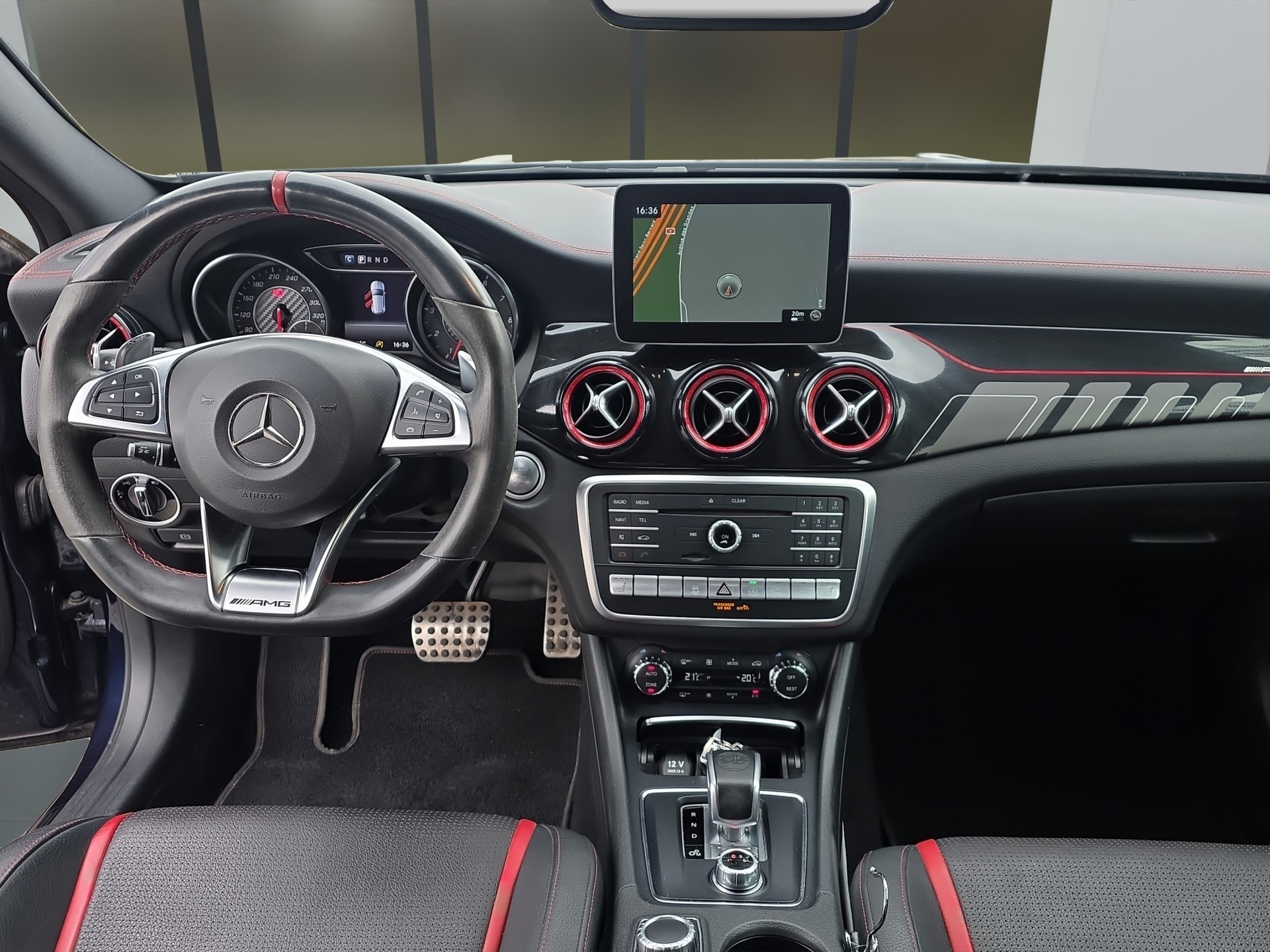 MERCEDES-BENZ GLA 45 AMG 4m-image-15