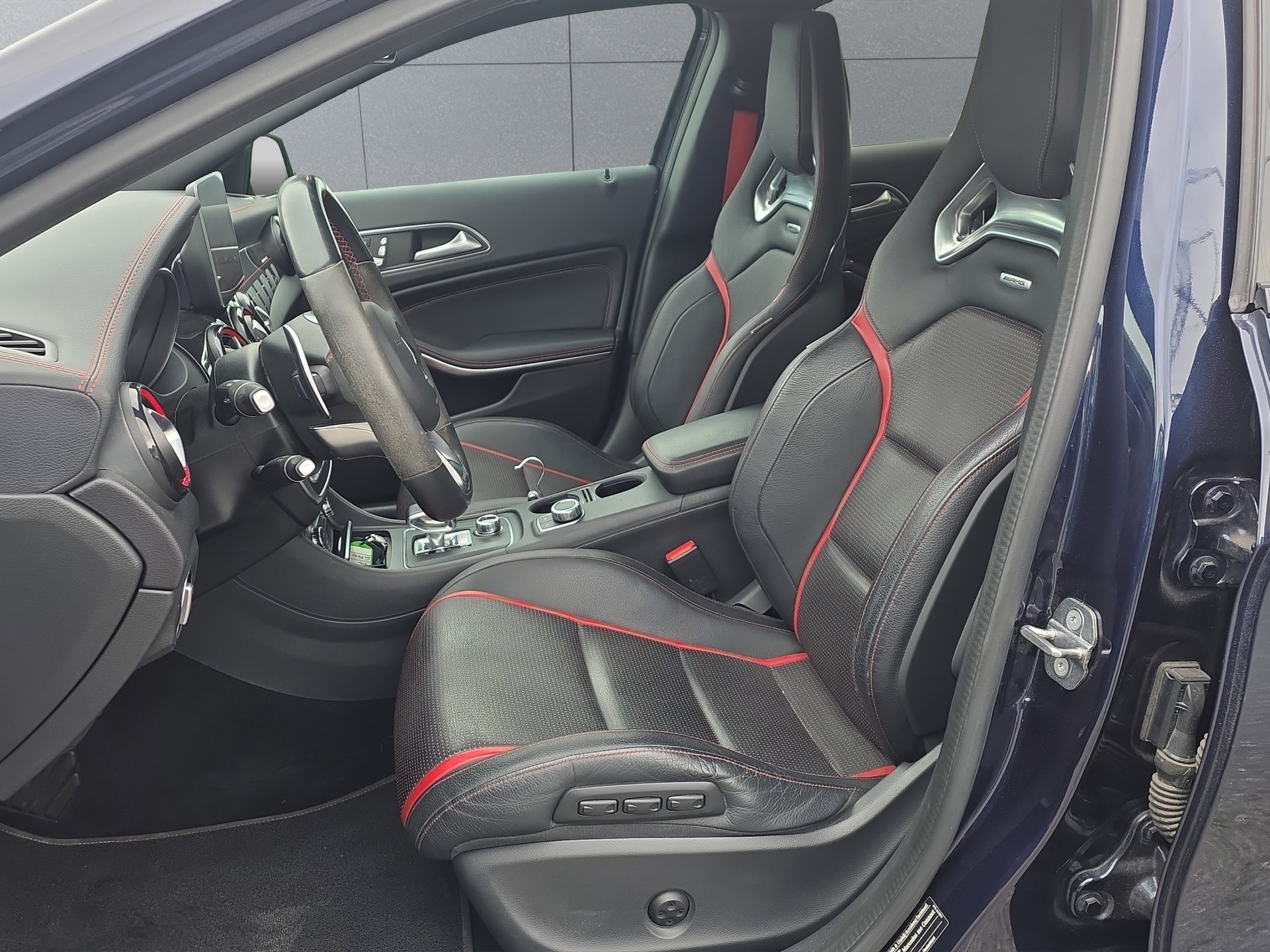 MERCEDES-BENZ GLA 45 AMG 4m-image-8