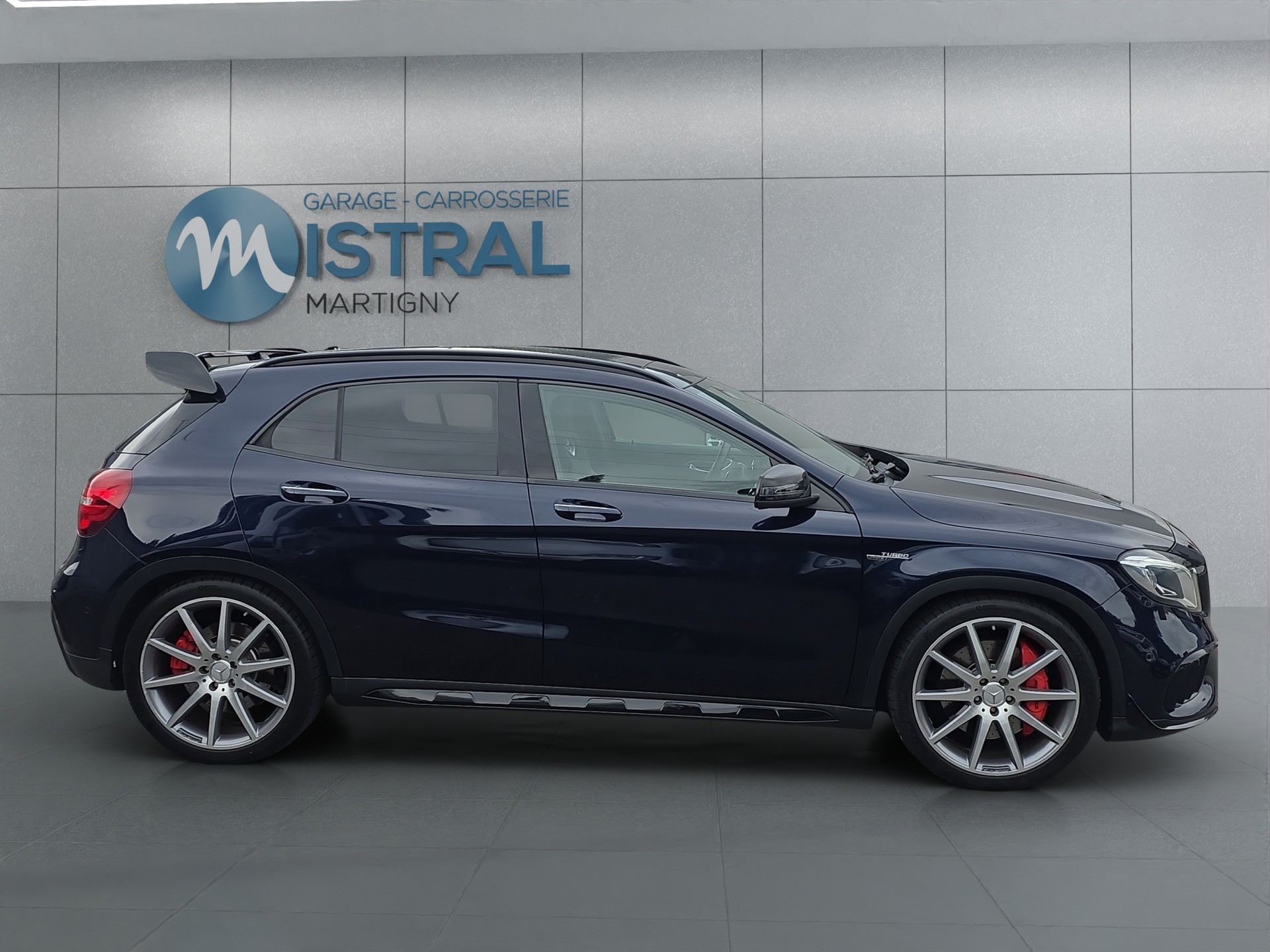 MERCEDES-BENZ GLA 45 AMG 4m-image-5