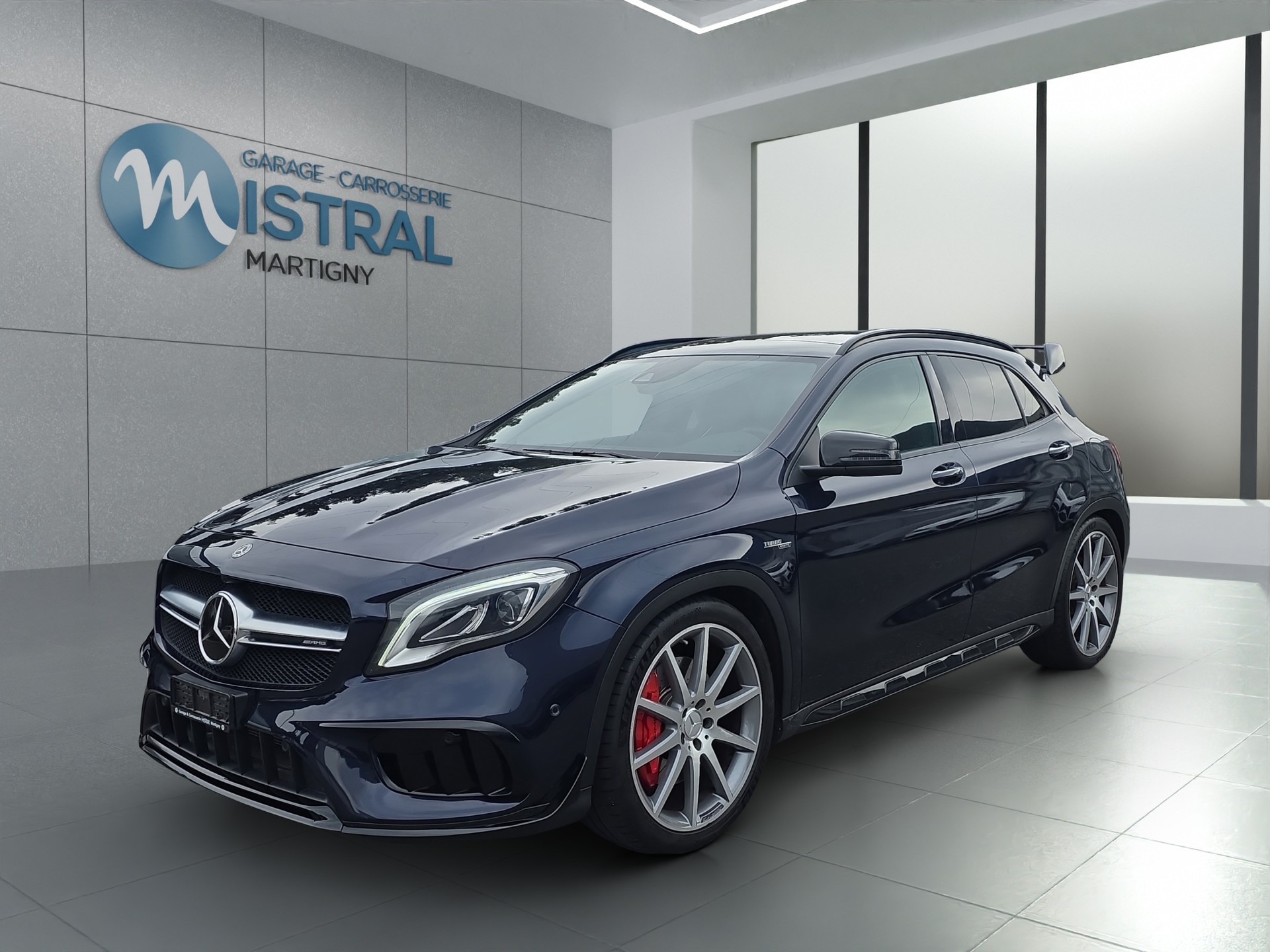 MERCEDES-BENZ GLA 45 AMG 4m-image-0