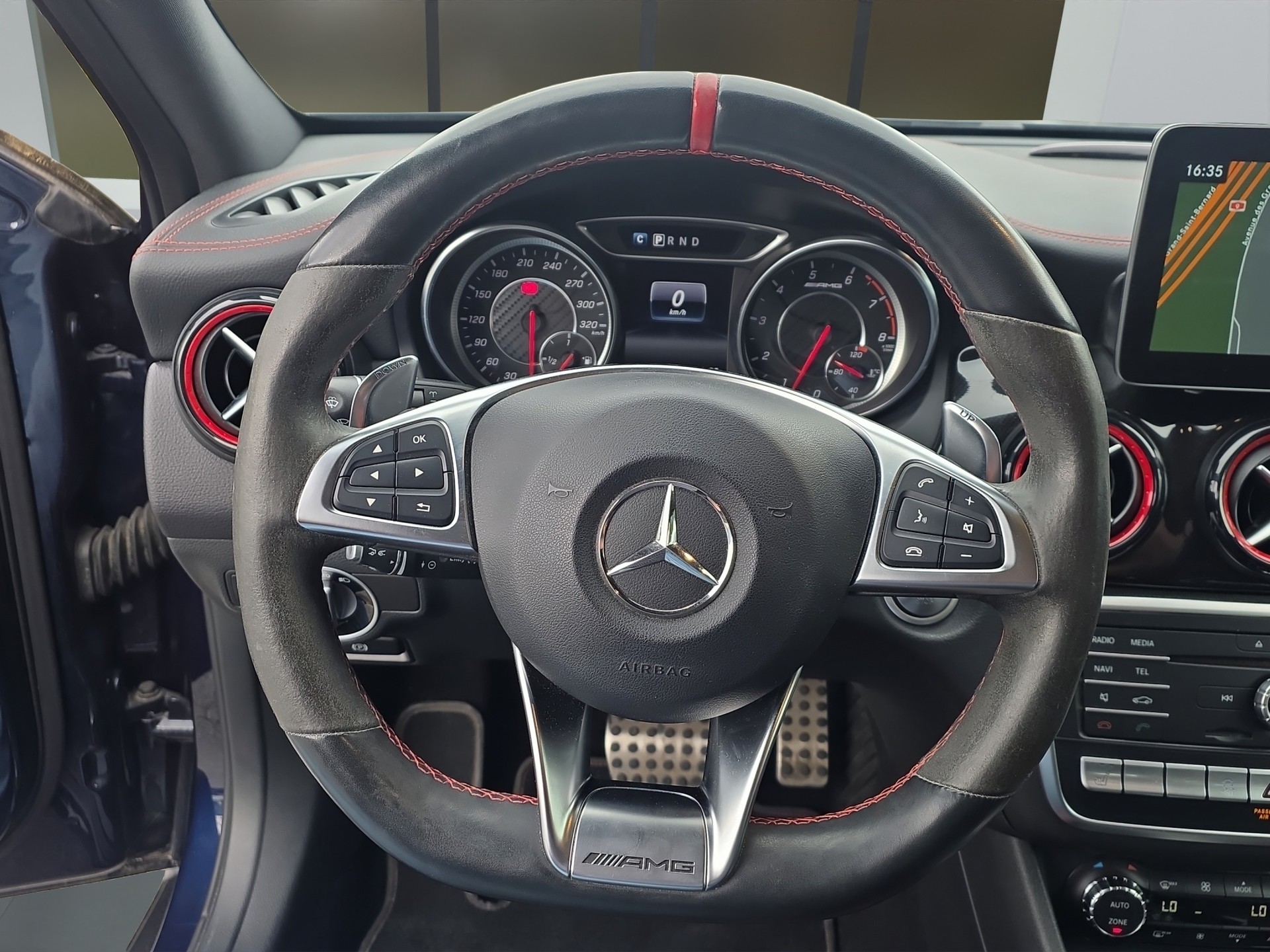MERCEDES-BENZ GLA 45 AMG 4m-image-9
