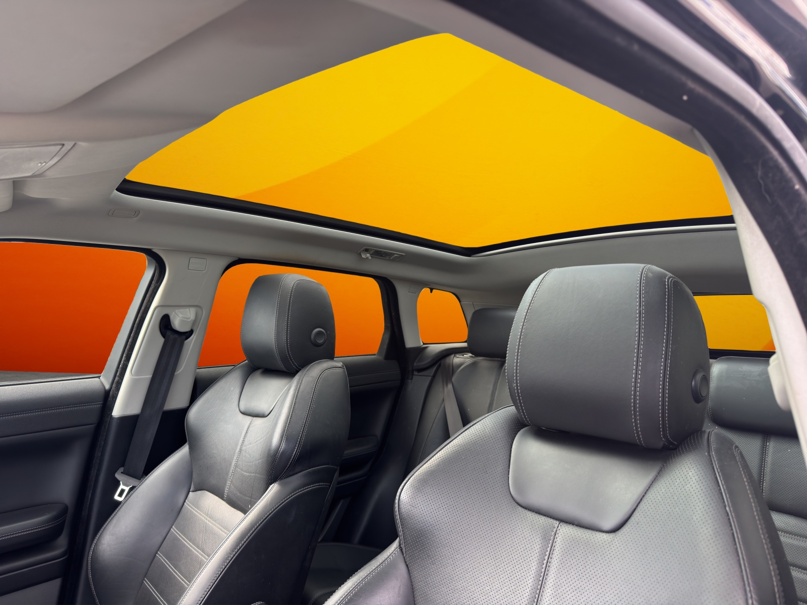 LAND ROVER Range Rover Evoque 2.0 TD4 HSE Dynamic AT9-image-13