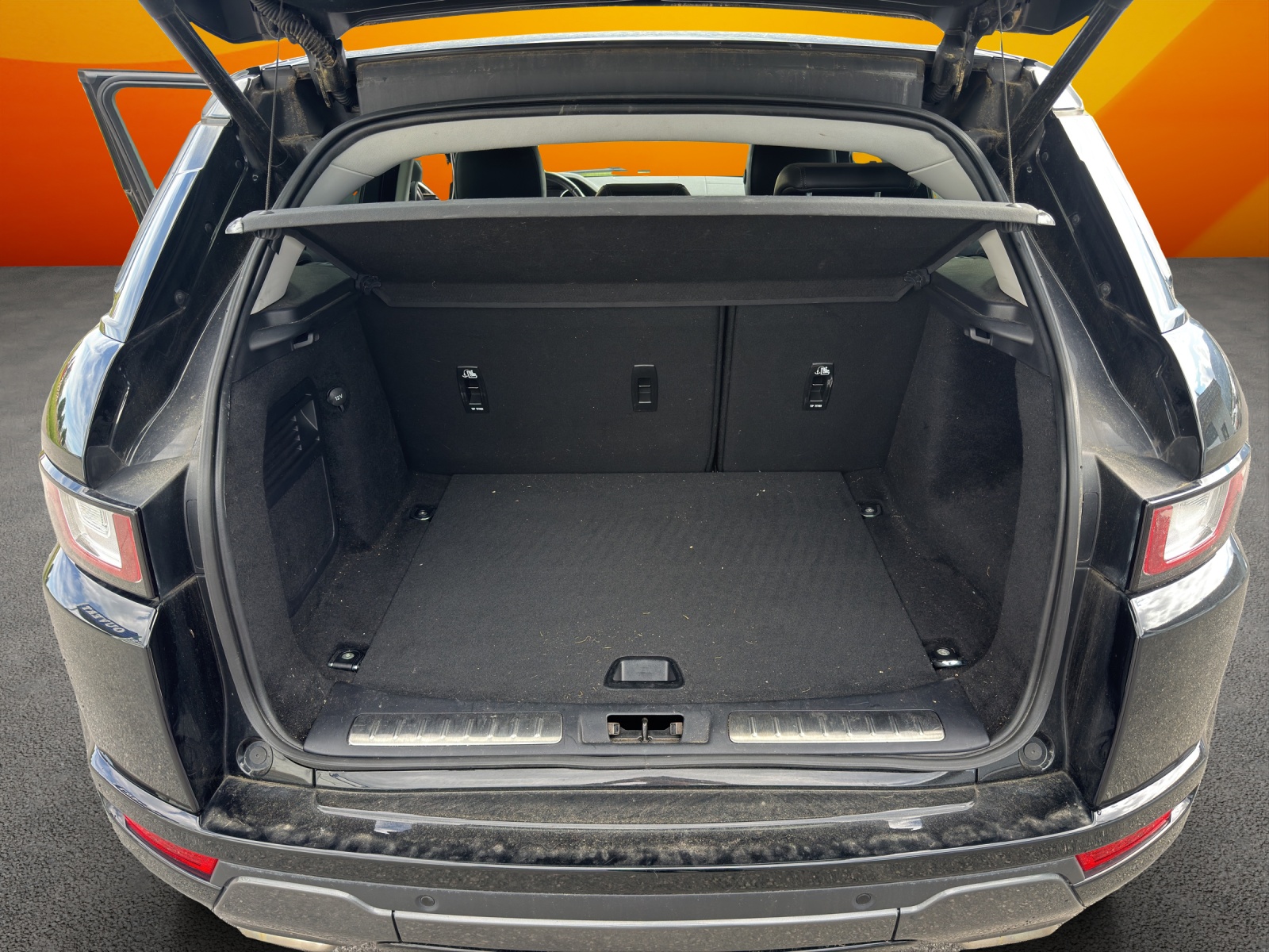 LAND ROVER Range Rover Evoque 2.0 TD4 HSE Dynamic AT9-image-12