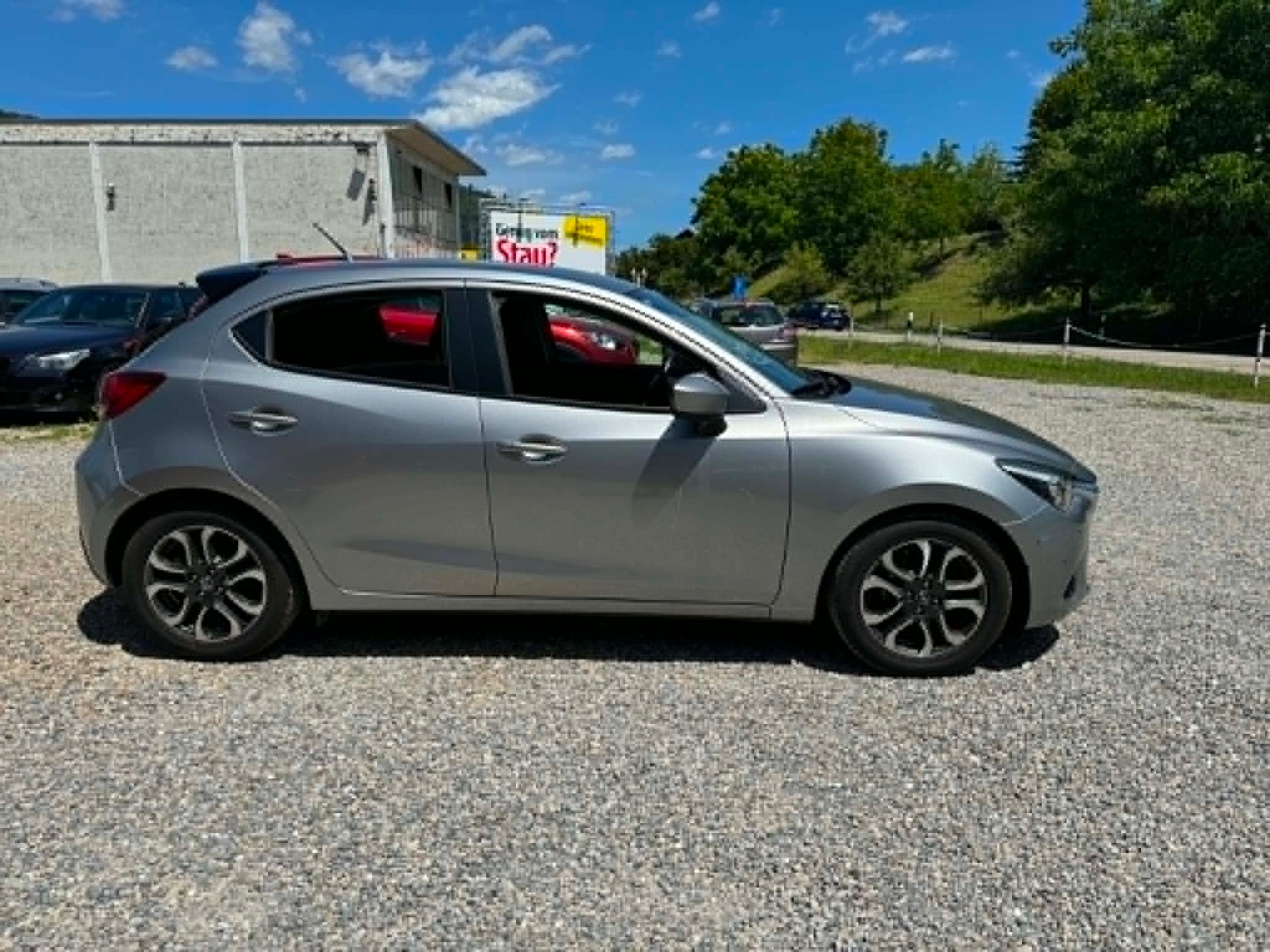 MAZDA 2 1.5i 16V Skyactiv-G Revolution-image-4
