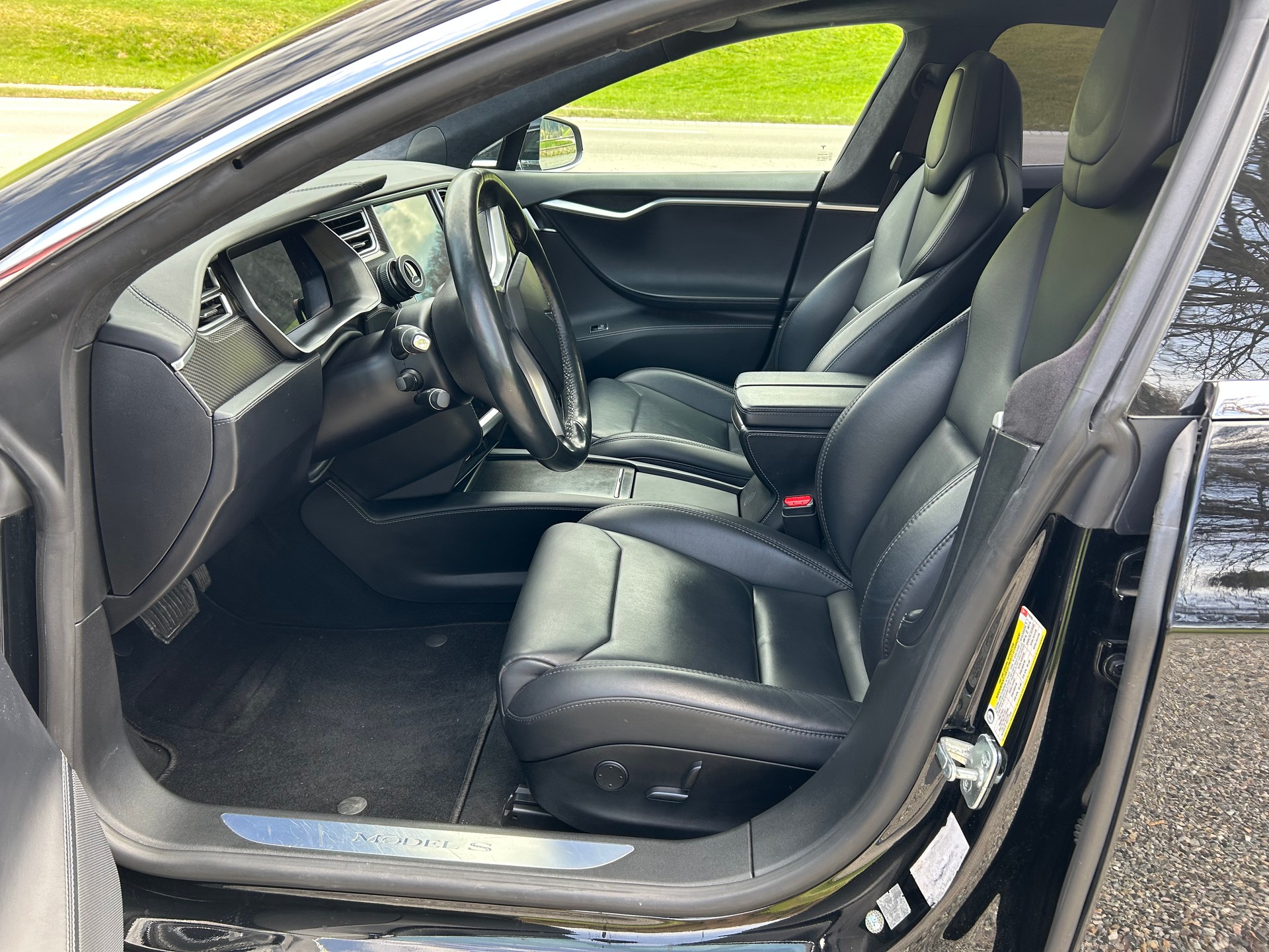 TESLA 100 D-image-7