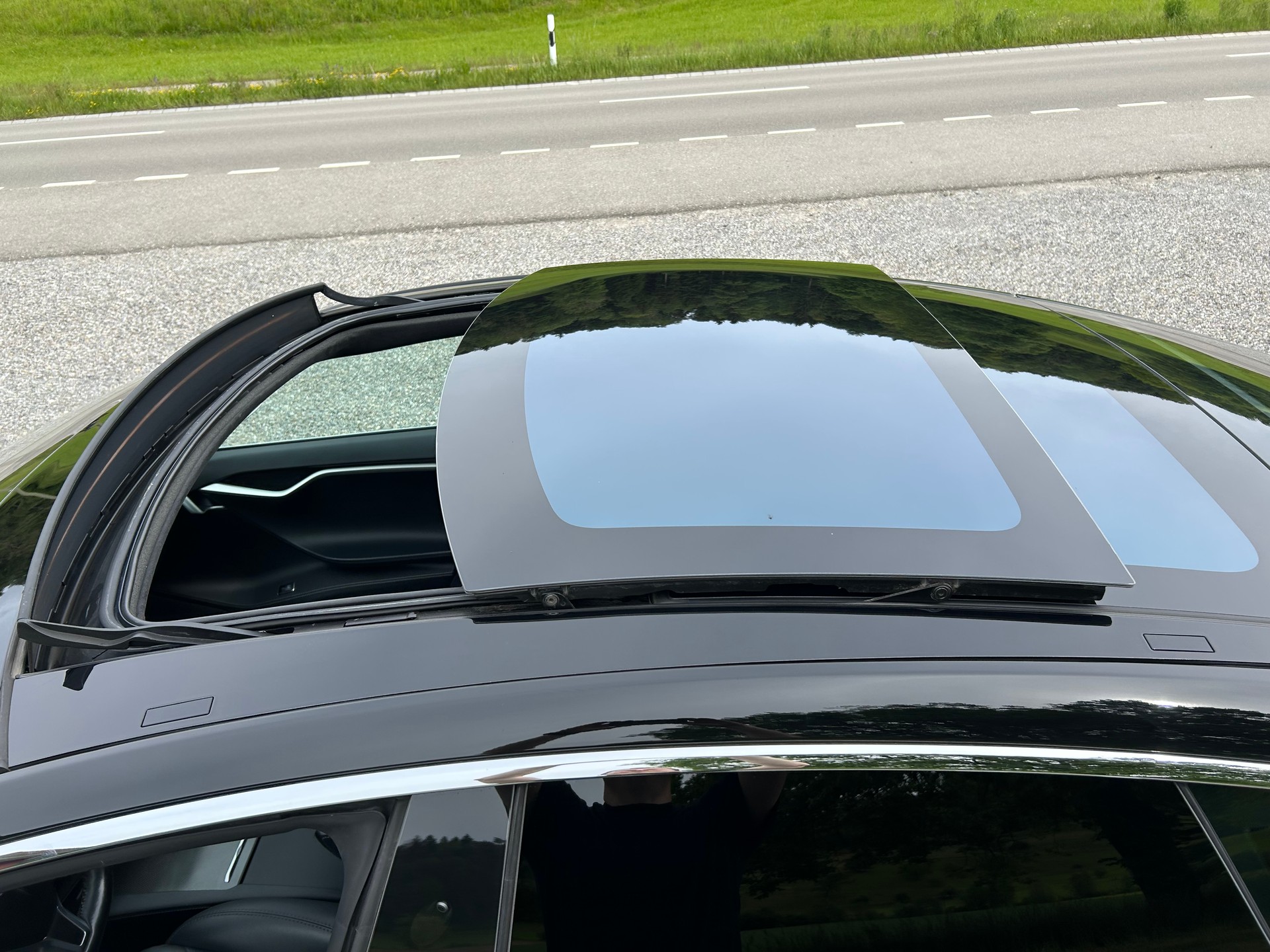 TESLA 100 D-image-5