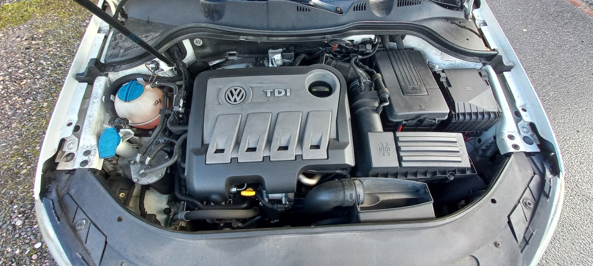 VW Passat Variant 2.0 TDI BMT Trendline-image-11