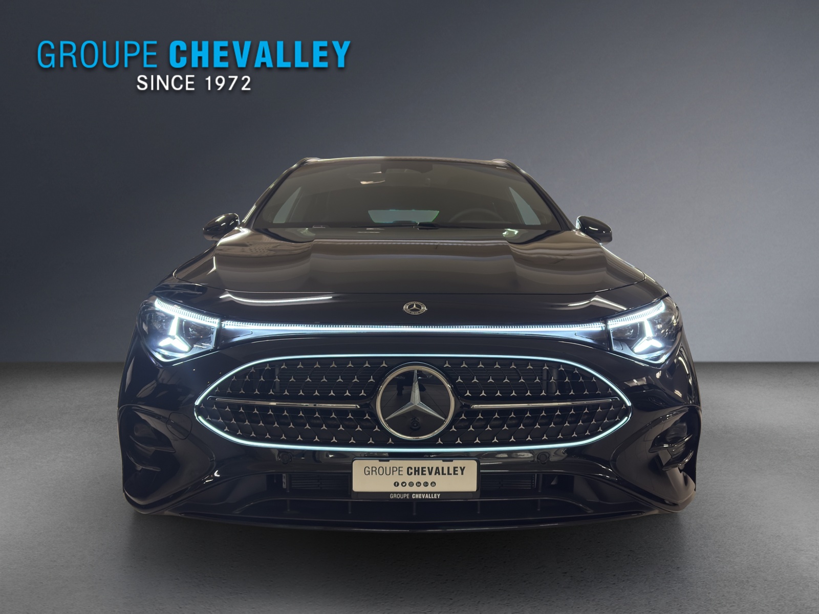 MERCEDES-BENZ CLA 220 4M Shooting Brake-image-2
