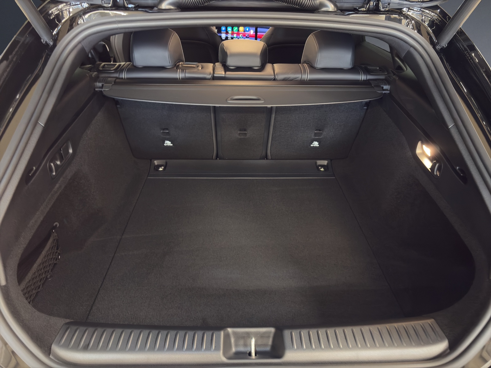 MERCEDES-BENZ CLA 220 4M Shooting Brake-image-13