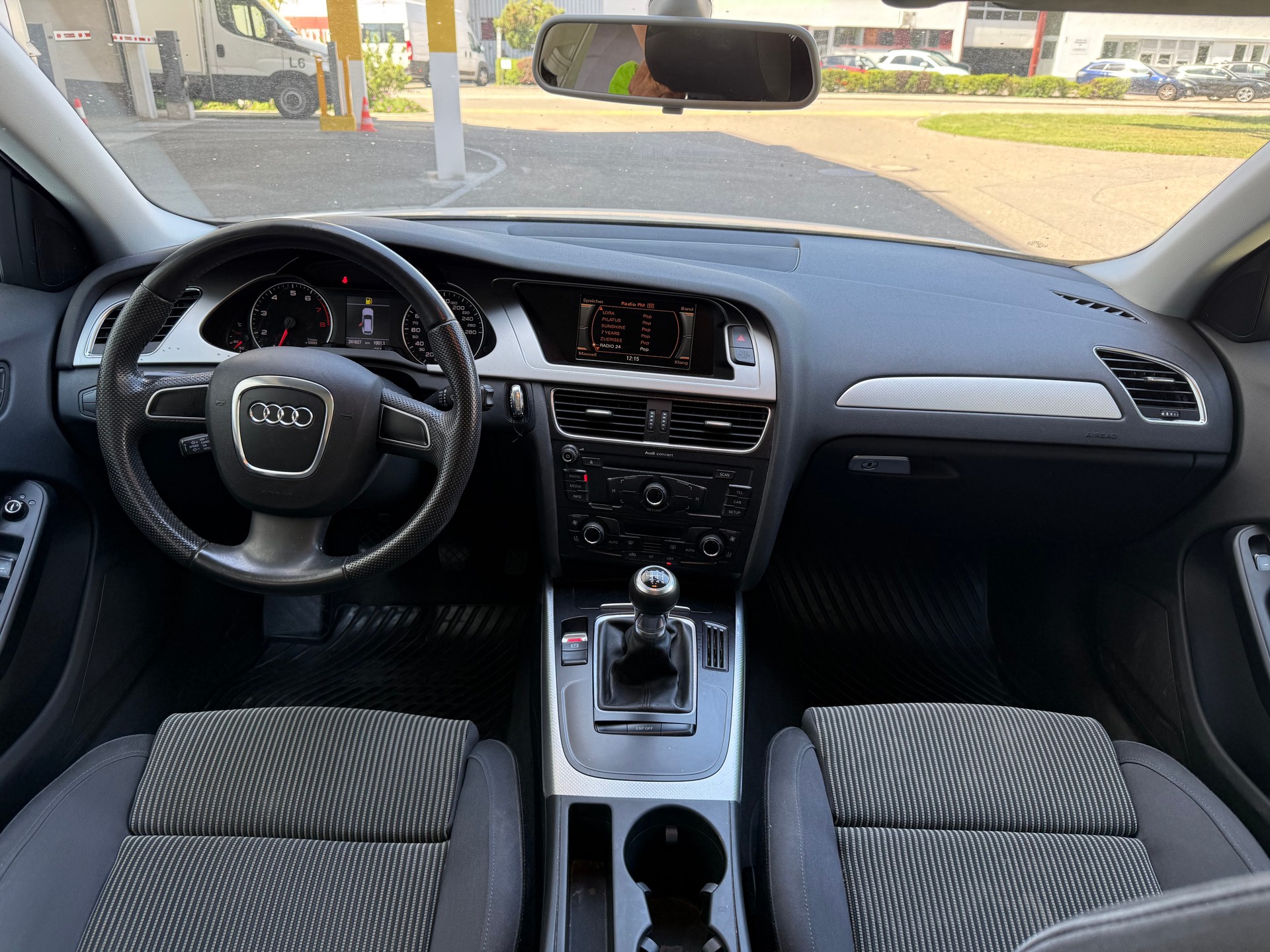AUDI A4 Avant 1.8 TFSI Start-image-6
