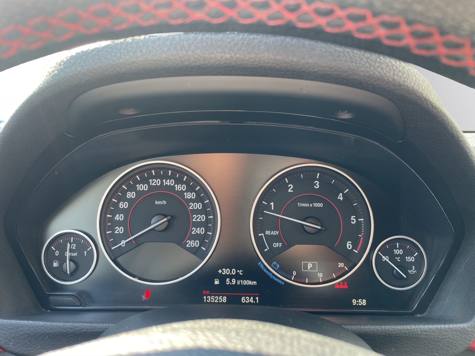 BMW 320d xDrive Touring Sport Line Steptronic-image-17