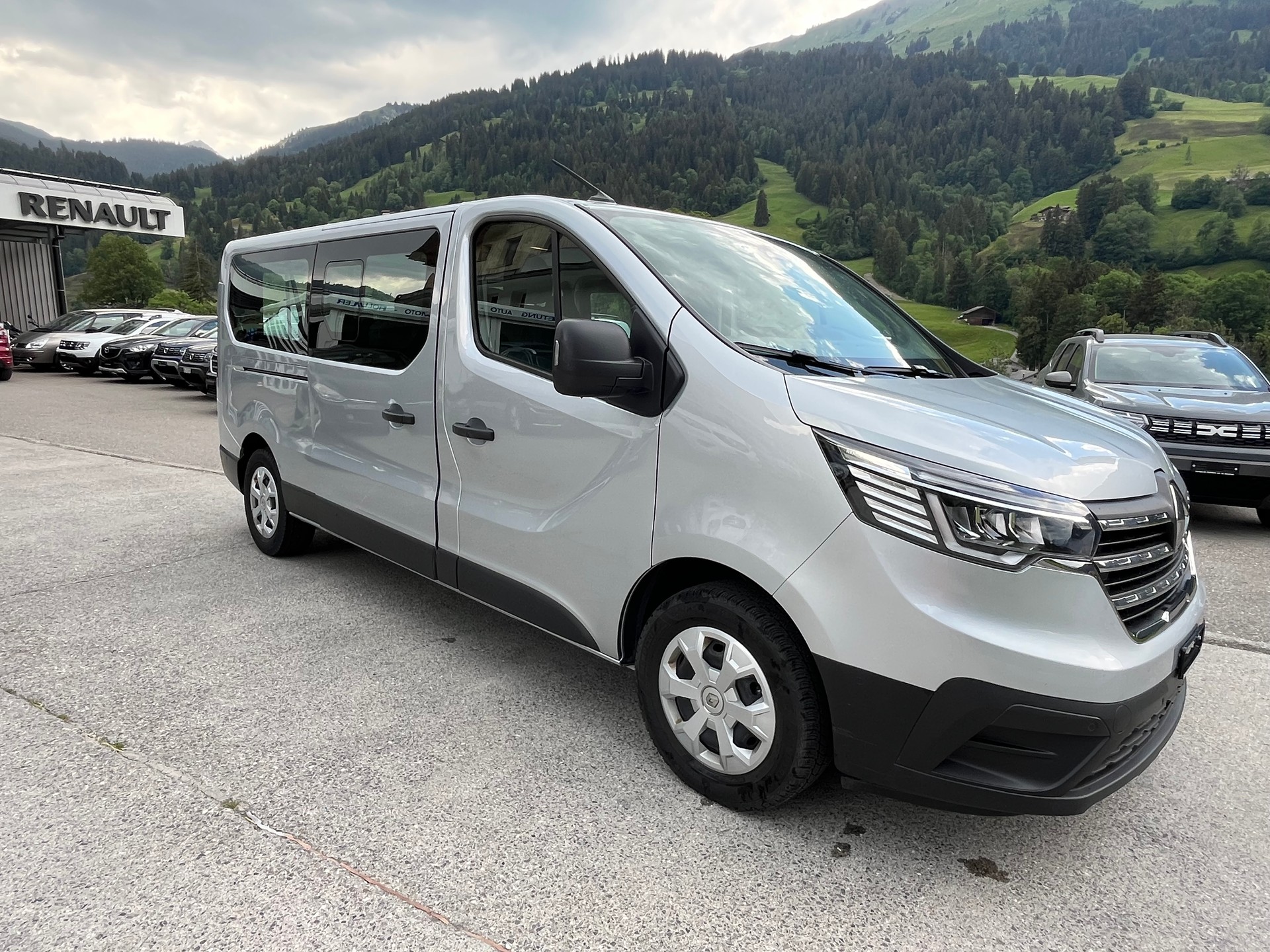 RENAULT Trafic Blue dCi 150 Grand Passenger Evolution EDC-image-5