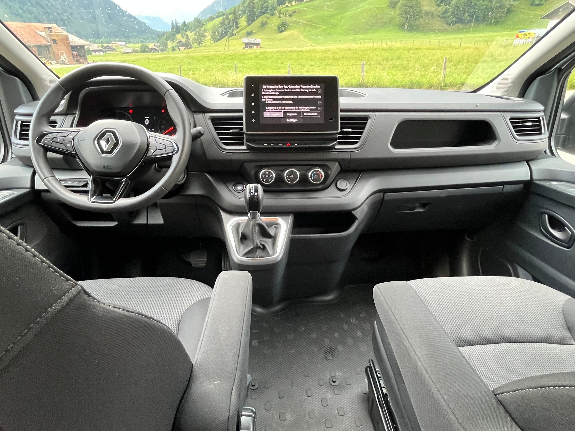 RENAULT Trafic Blue dCi 150 Grand Passenger Evolution EDC-image-6