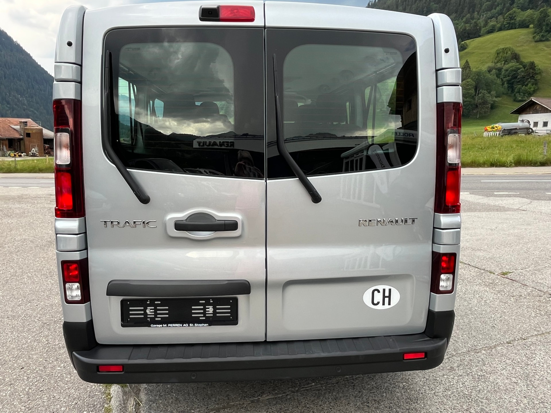 RENAULT Trafic Blue dCi 150 Grand Passenger Evolution EDC-image-3