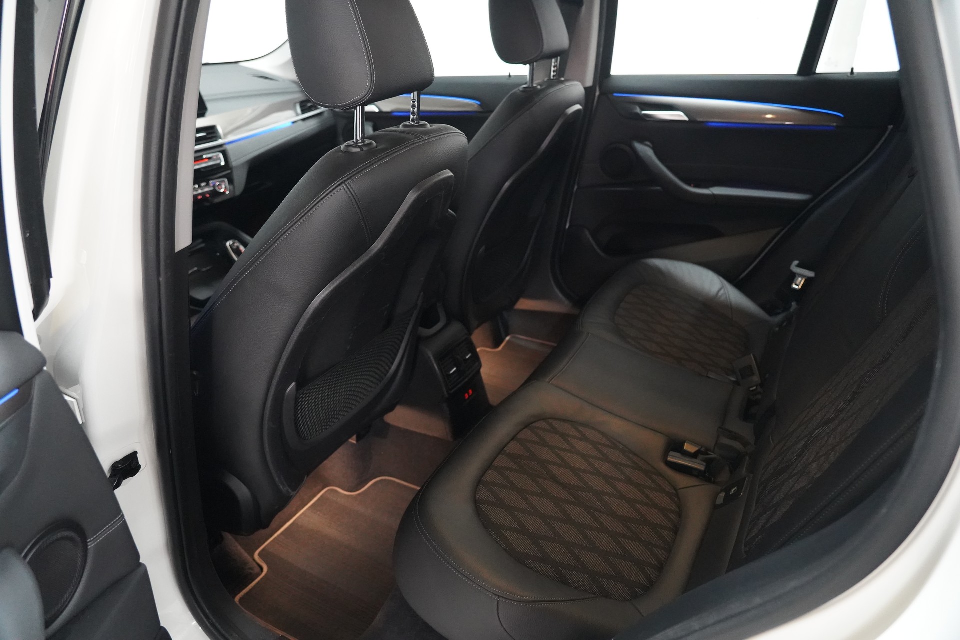 BMW X1 xDrive 25d Steptronic-image-11