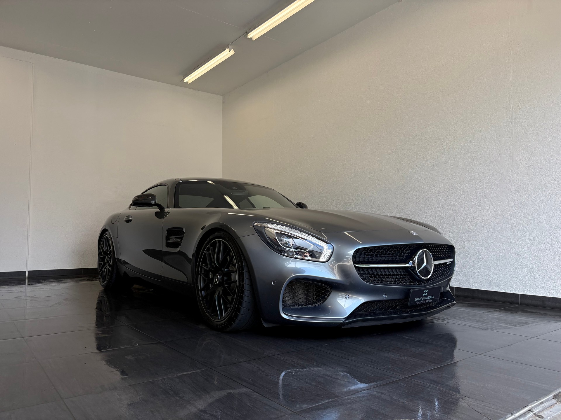 MERCEDES-BENZ AMG GT Speedshift DCT-image-2