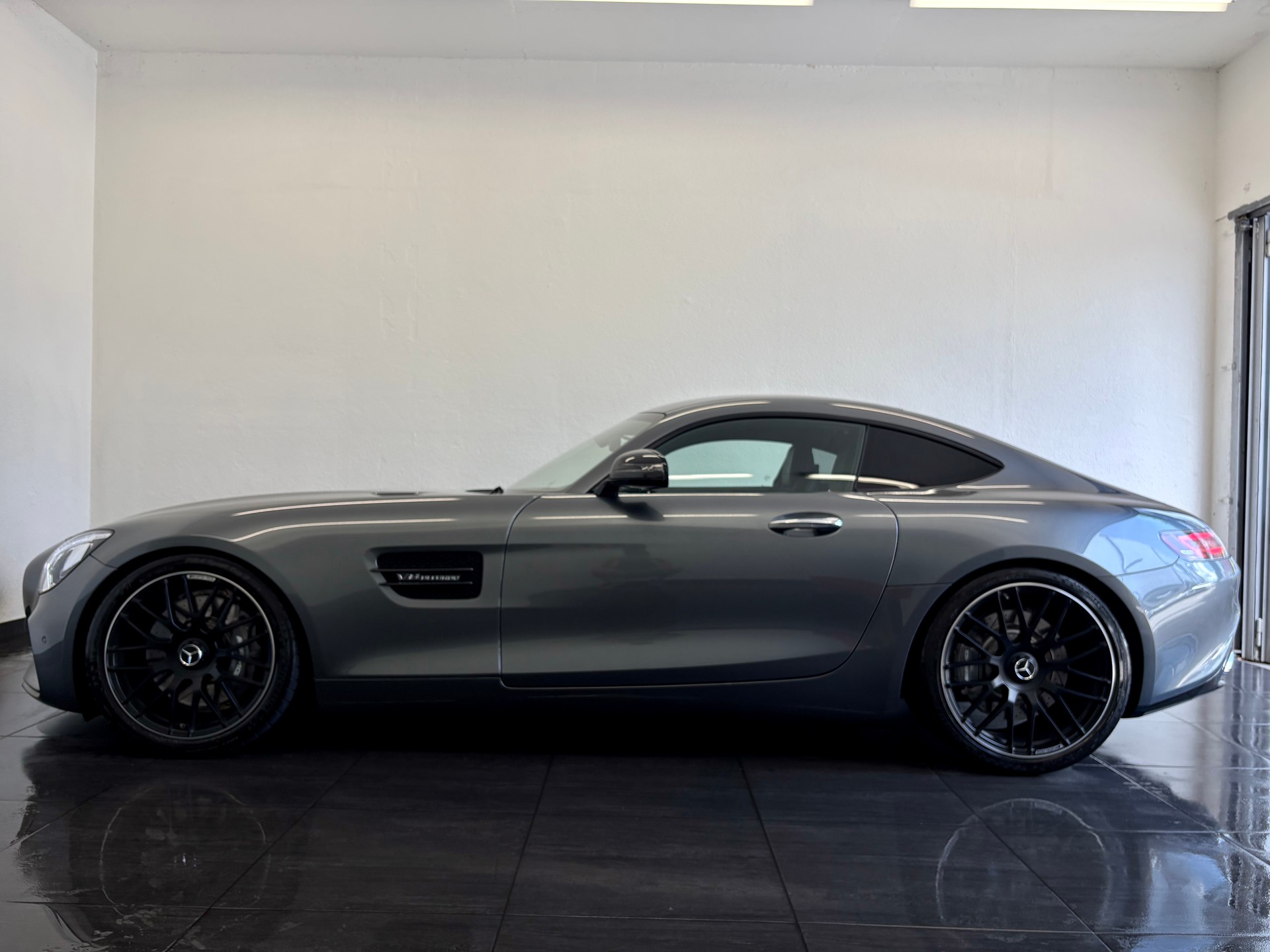 MERCEDES-BENZ AMG GT Speedshift DCT-image-6