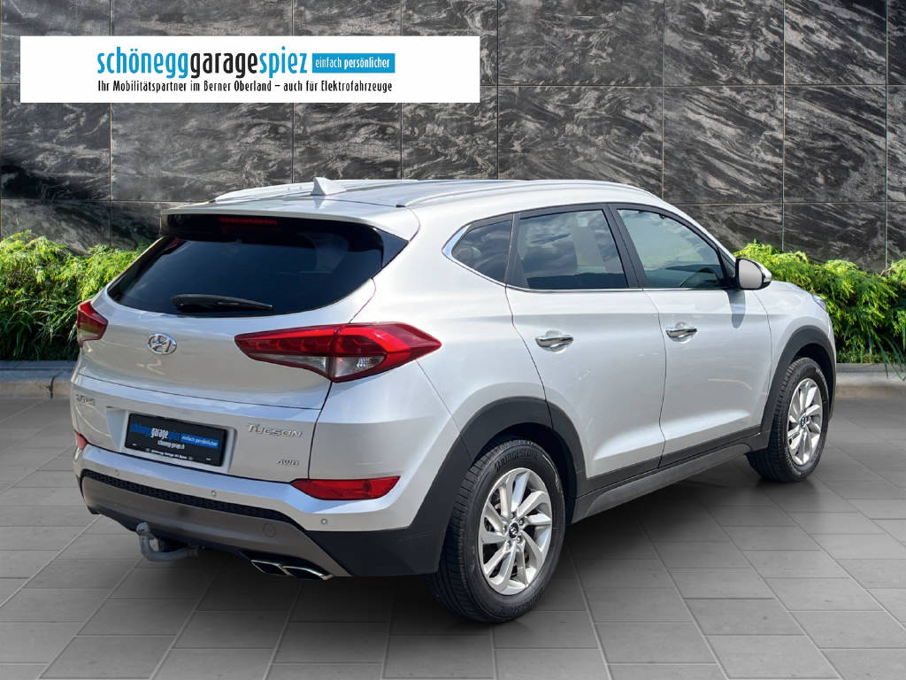 HYUNDAI Tucson 2.0 CRDi 185 Plena 4WD-image-5