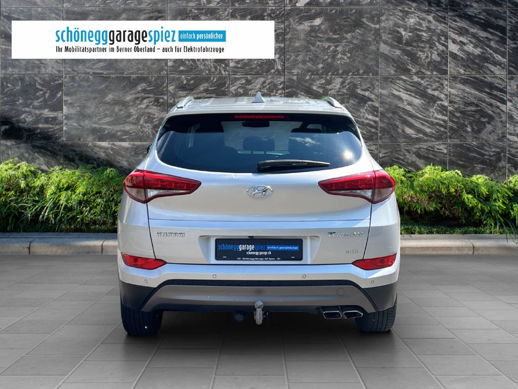 HYUNDAI Tucson 2.0 CRDi 185 Plena 4WD-image-4