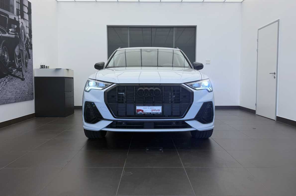 AUDI Q3 45 TFSI S line quattro S-tronic-showroom-element-1