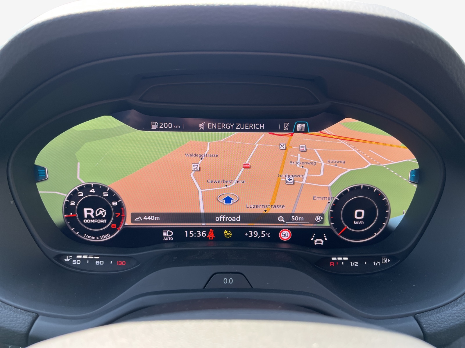 AUDI Q2 35 TFSI S line S-tronic-image-14