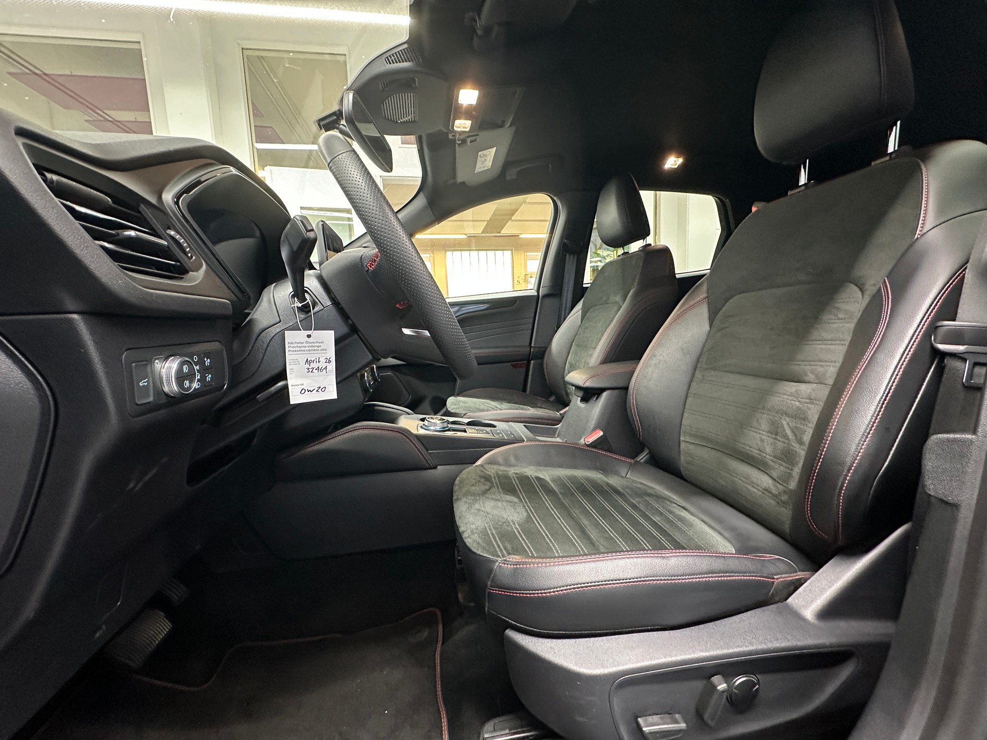 FORD Kuga 2.5 FHEV ST-Line X 4WD-image-7