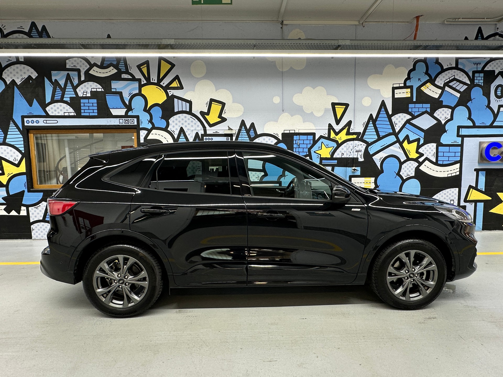 FORD Kuga 2.5 FHEV ST-Line X 4WD-image-2