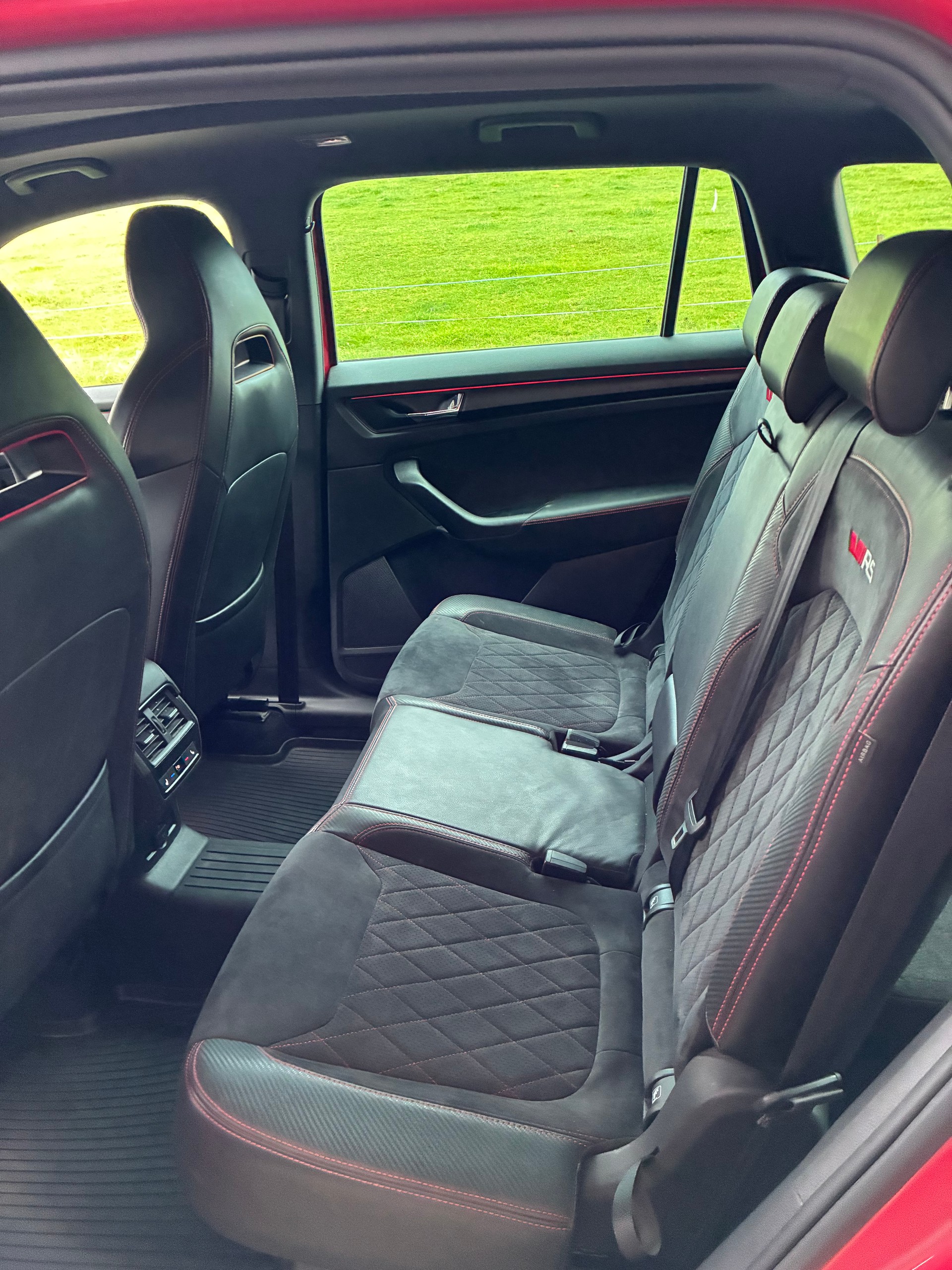 SKODA Kodiaq 2.0 Bi-TDI SCR RS 4x4 DSG-image-4
