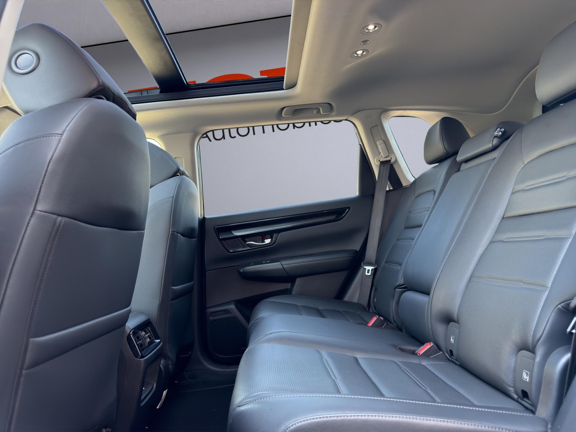 HONDA CR-V 2.0 i-MMD Advance 4WD-image-9