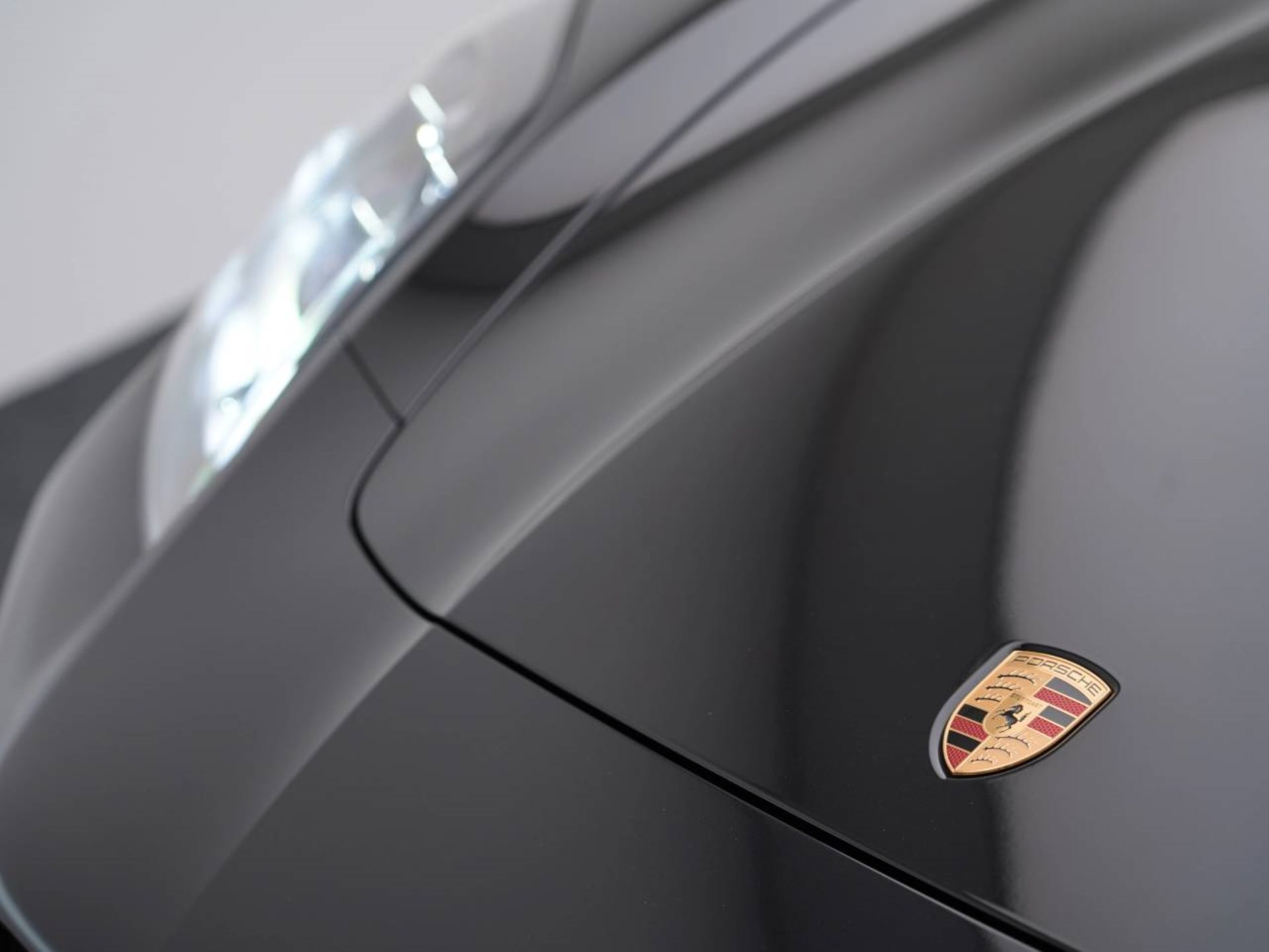 PORSCHE Panamera GTS-image-11