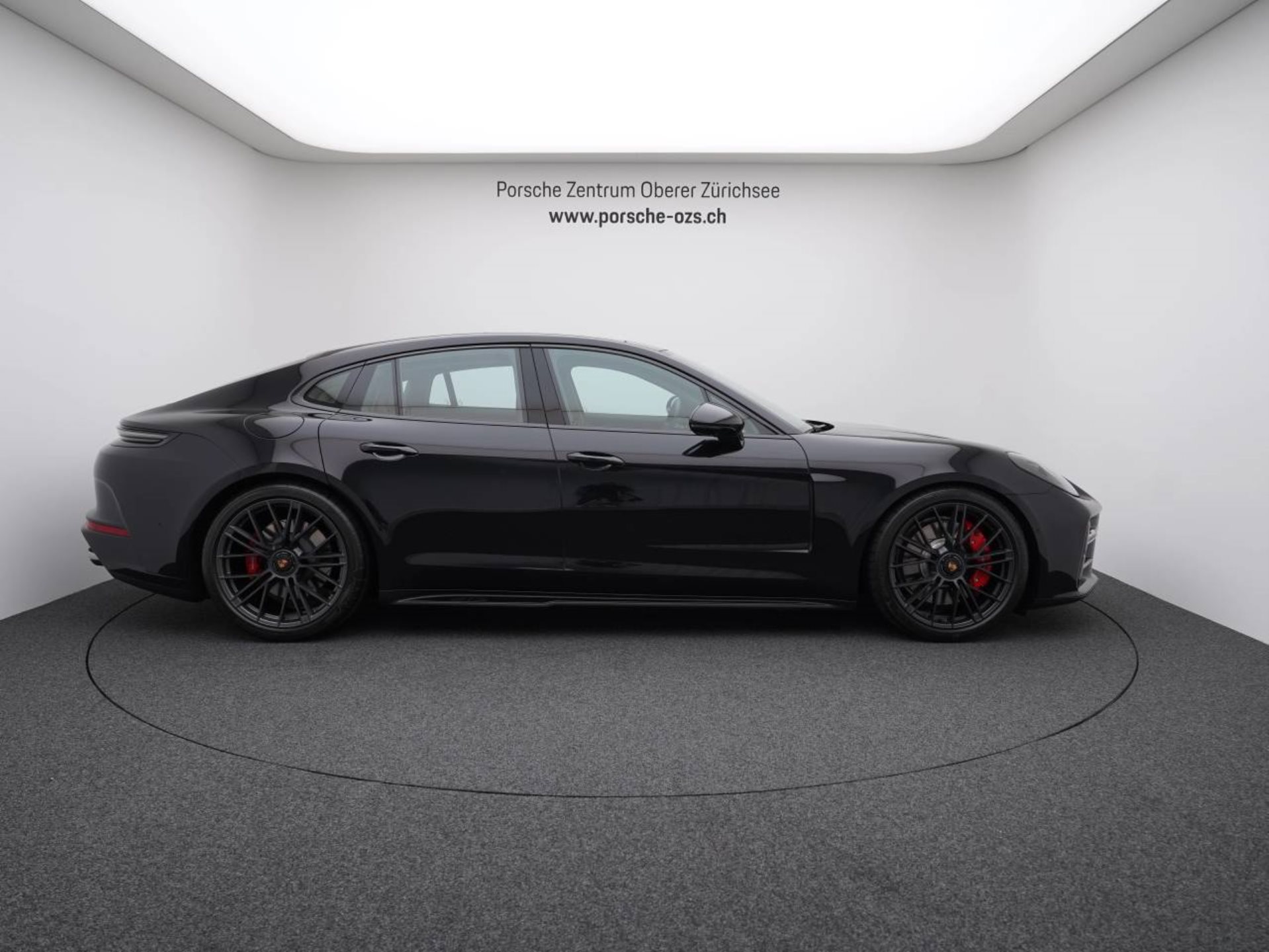 PORSCHE Panamera GTS-image-7