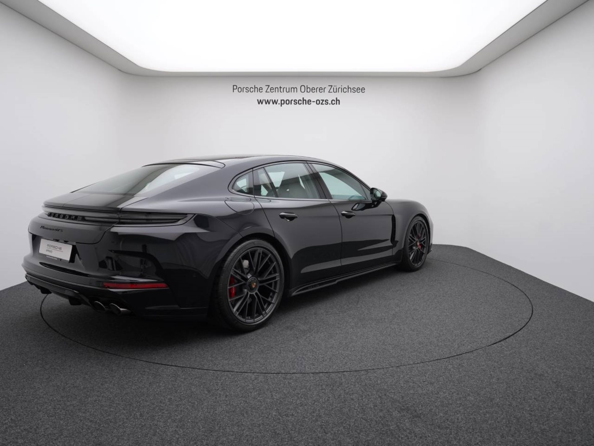 PORSCHE Panamera GTS-image-6