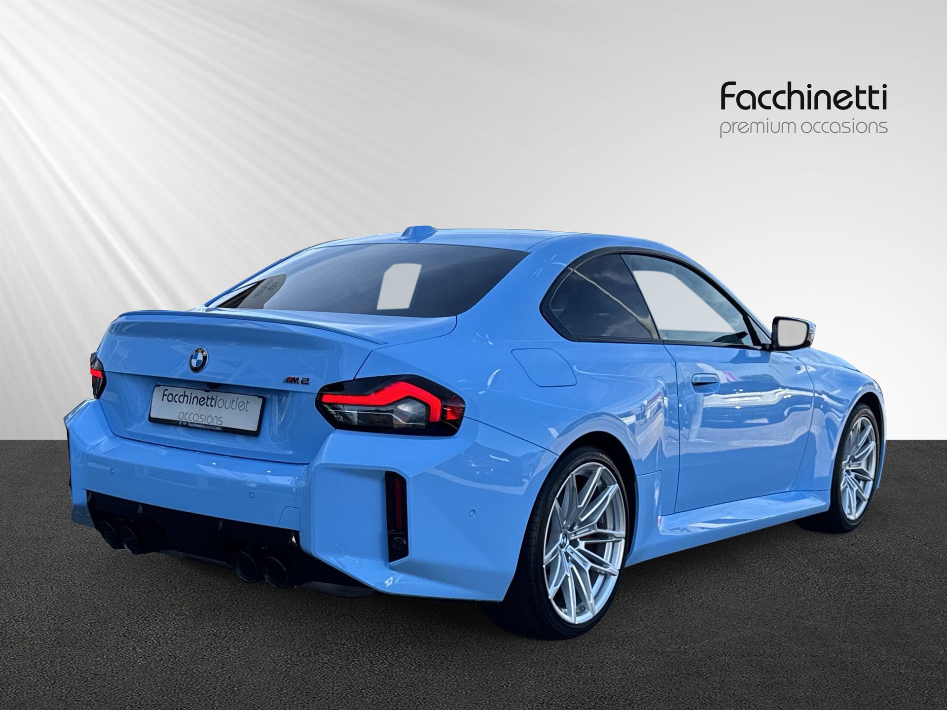 BMW M2-showroom-element-2