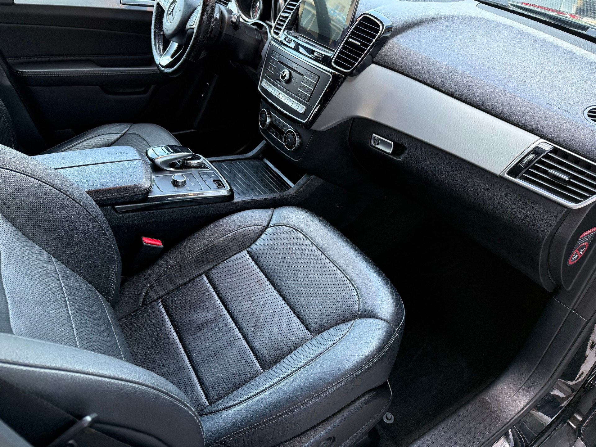 MERCEDES-BENZ GLE 350 d 4Matic 9G-Tronic-image-13