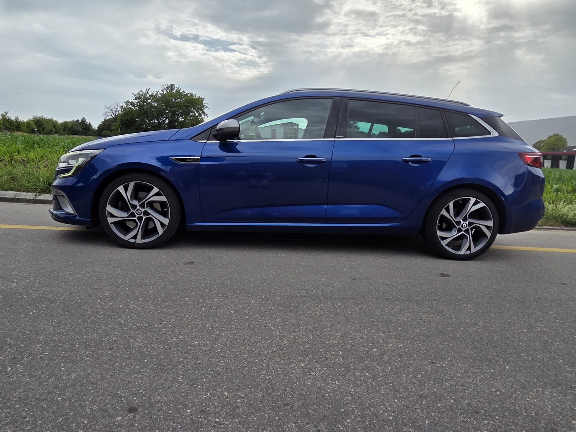 RENAULT Mégane 1.6 16V Turbo GT Line EDC-image-3
