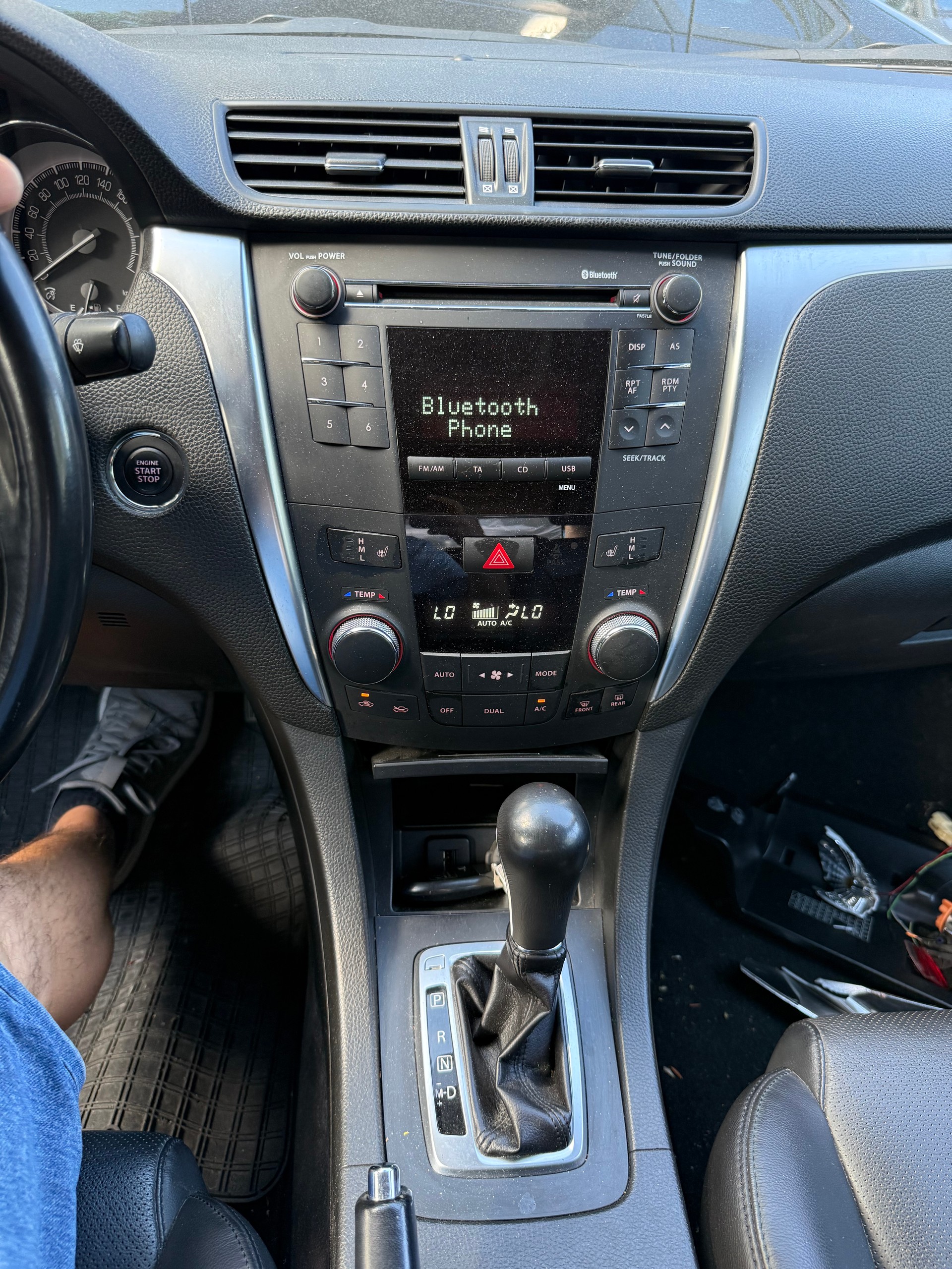 SUZUKI Kizashi 2.4 GL Top 4WD CVT-image-11