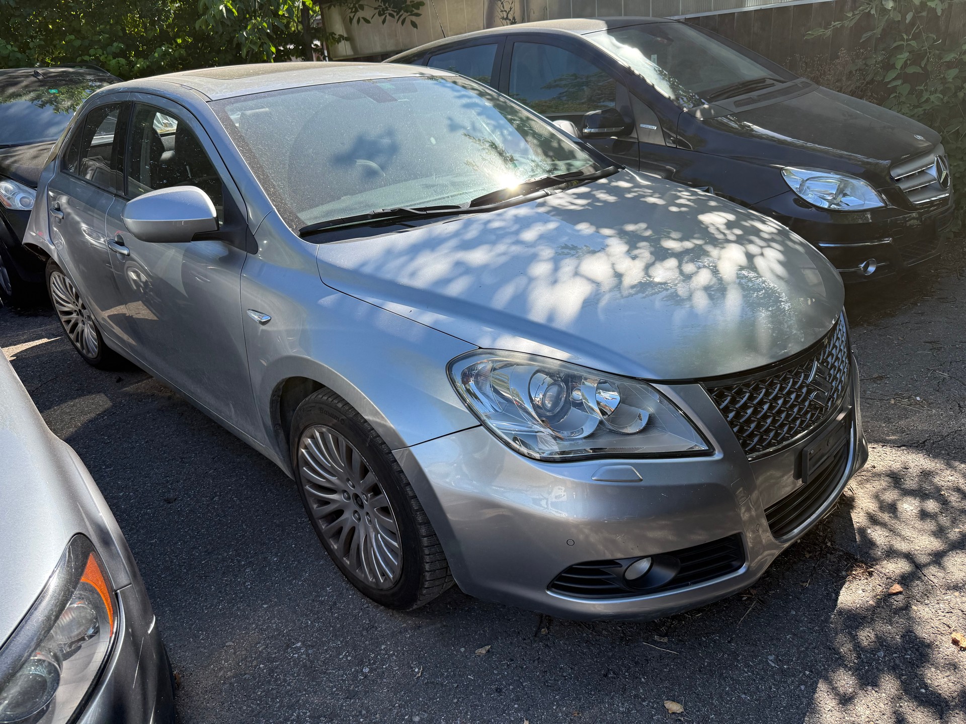 SUZUKI Kizashi 2.4 GL Top 4WD CVT