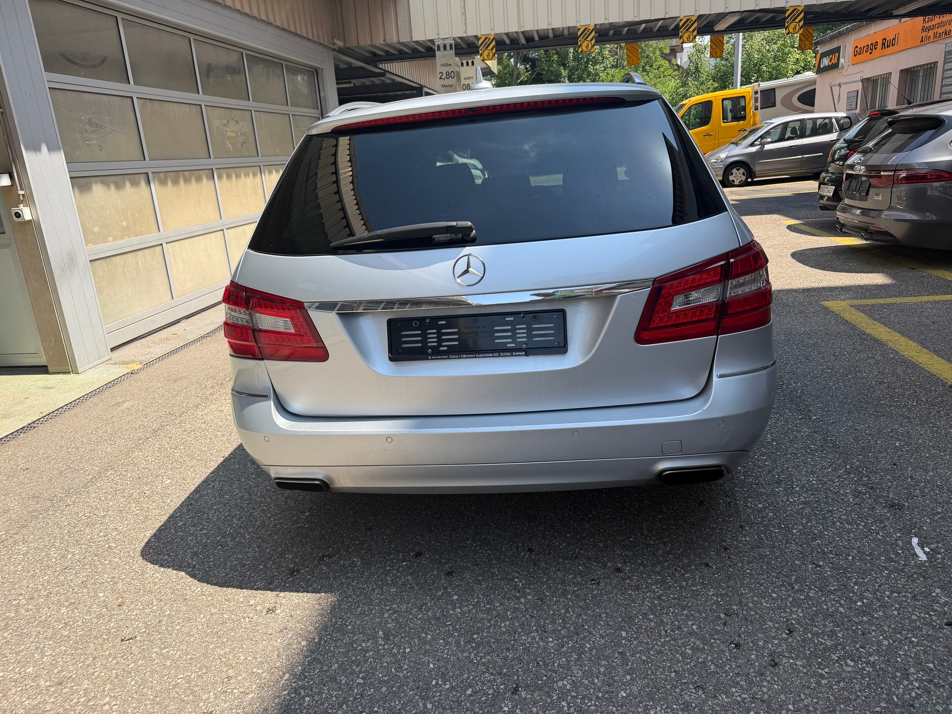 MERCEDES-BENZ E 200 CGI BlueEfficiency-image-4