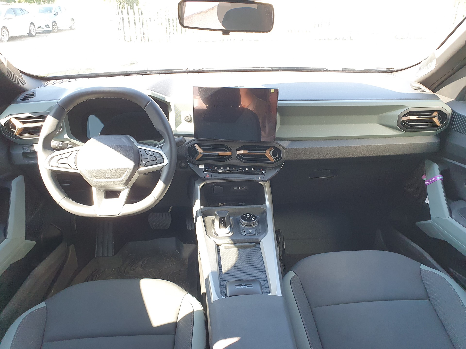 DACIA Bigster TCe 150 48V Extreme 4x4-image-6