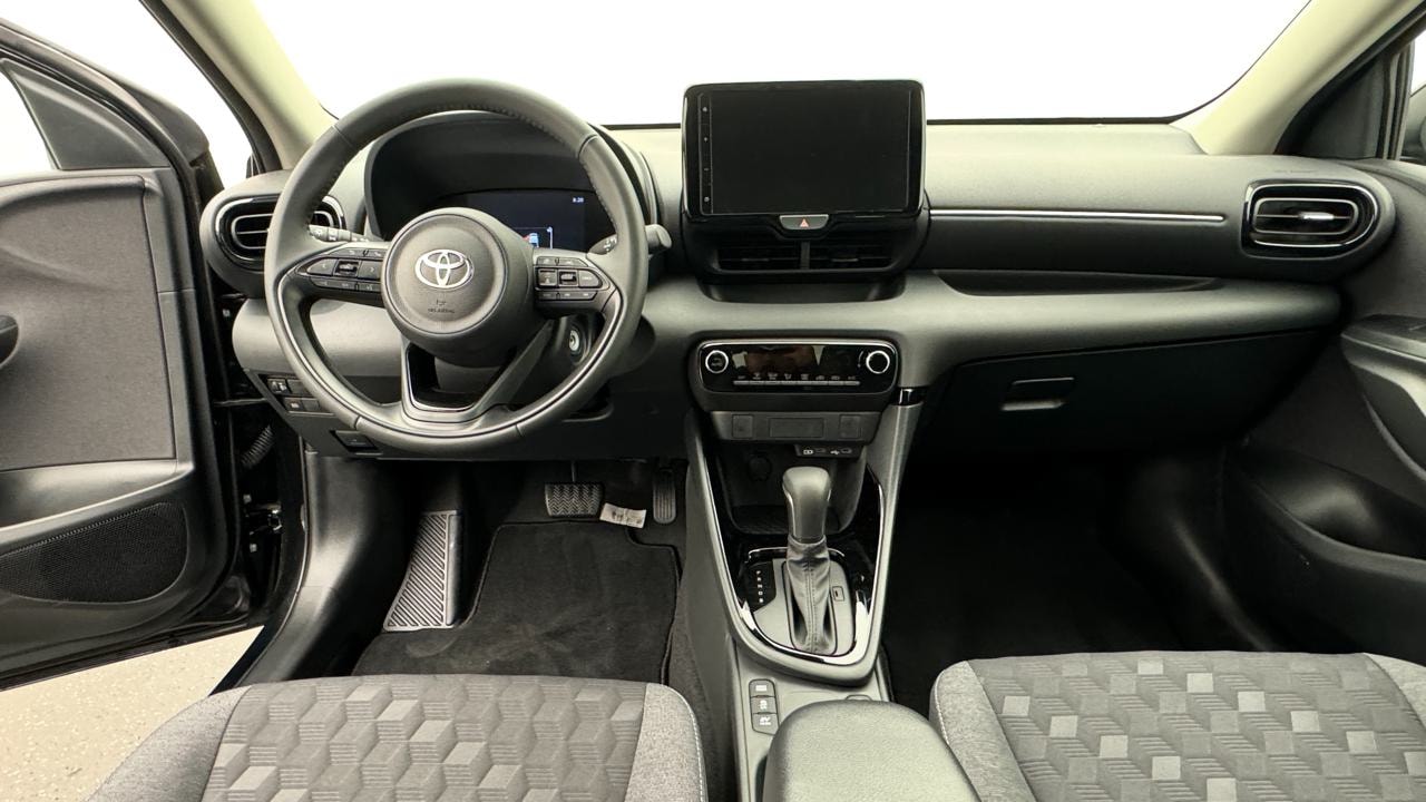 TOYOTA Yaris 1.5 Sport e-CVT-image-5